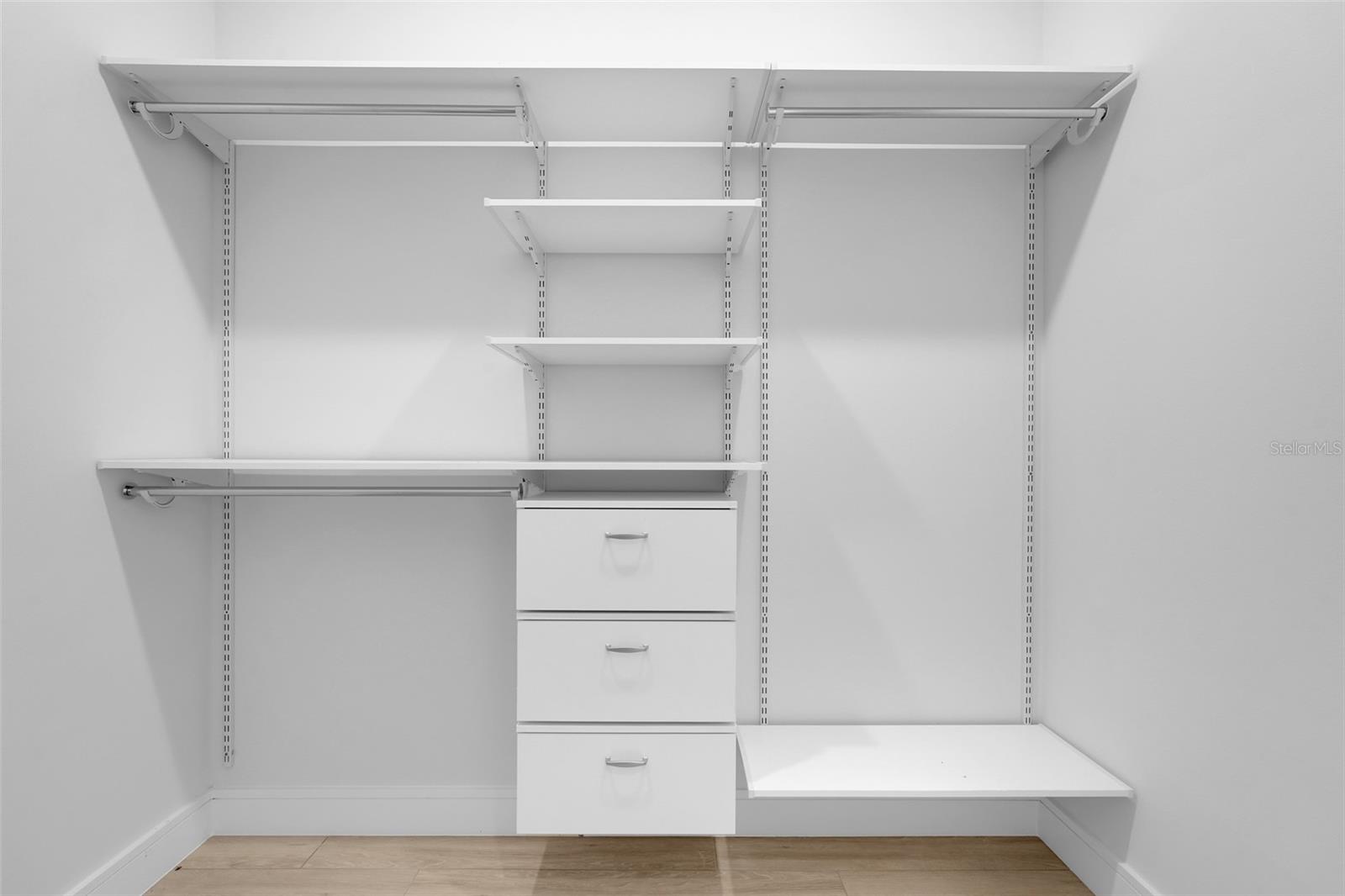 Image 30 of 55 For 3040 Kensington Avenue