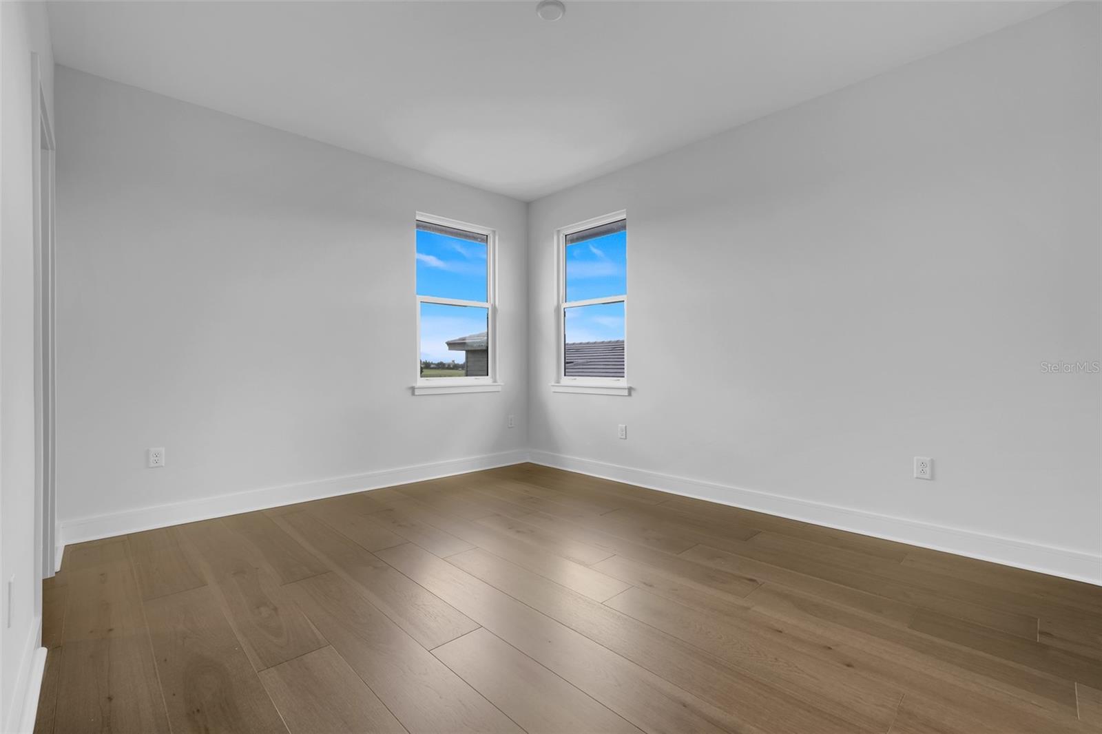 Image 36 of 55 For 3040 Kensington Avenue