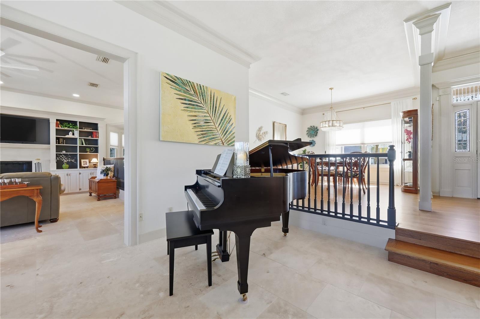 Image 10 of 93 For 8513 Bay Hill Boulevard