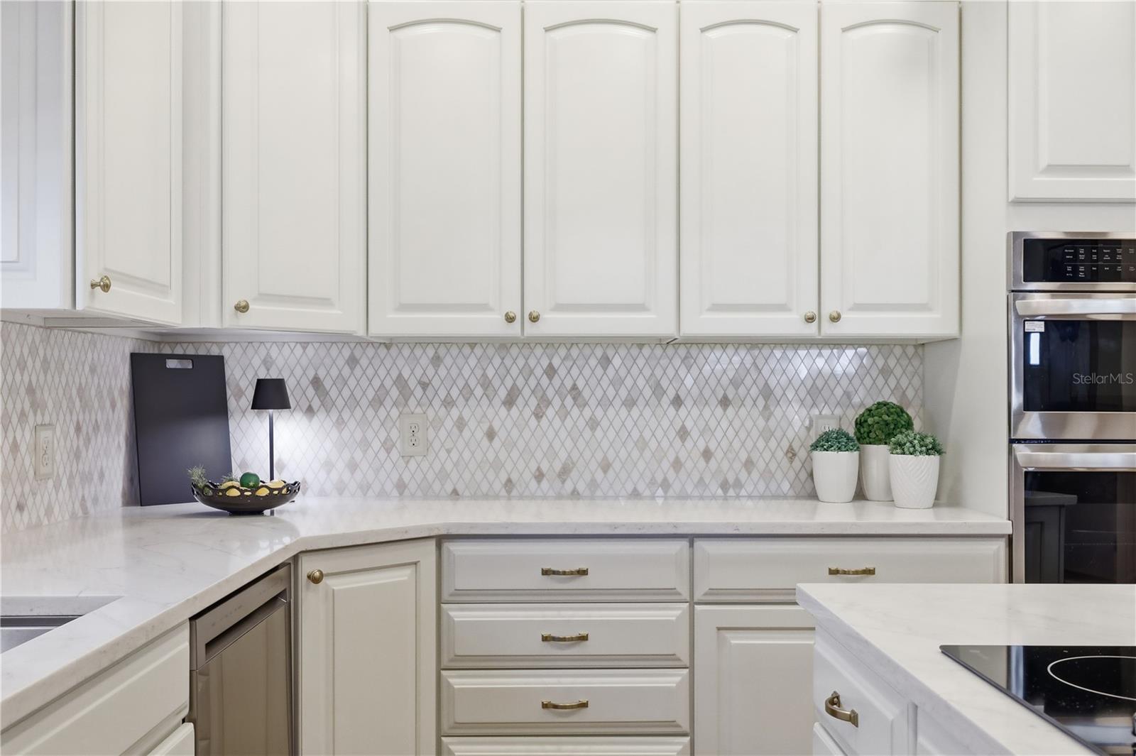 Image 23 of 93 For 8513 Bay Hill Boulevard