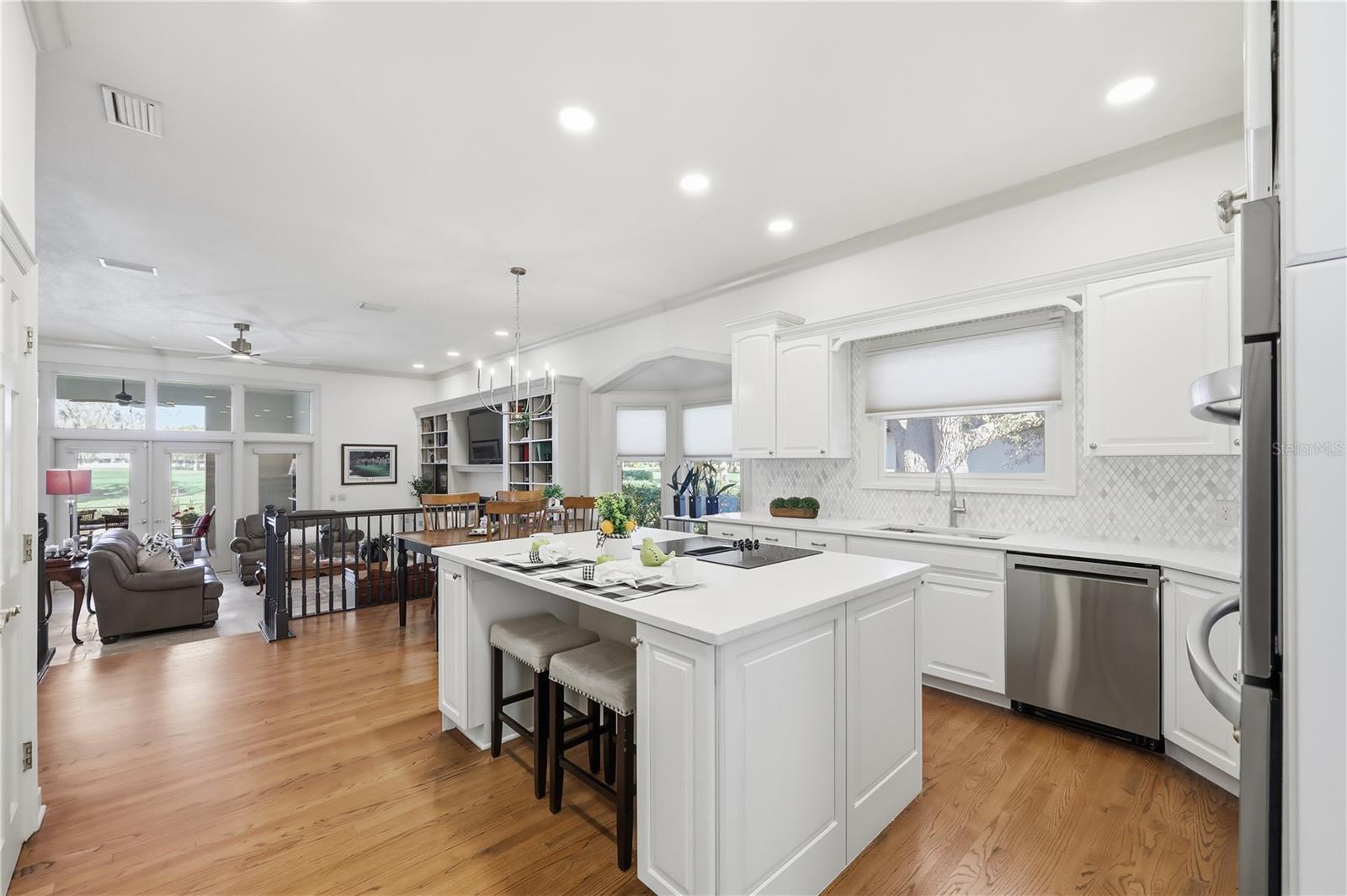 Image 24 of 93 For 8513 Bay Hill Boulevard