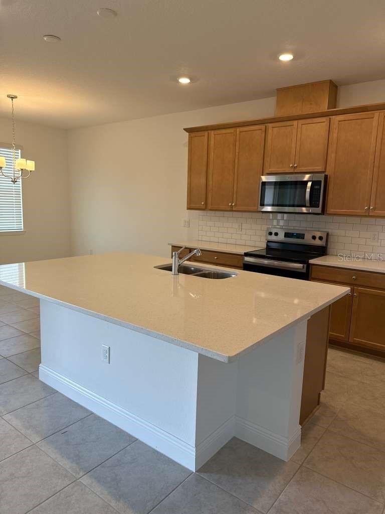 Image 9 of 31 For 2184 Axel Street