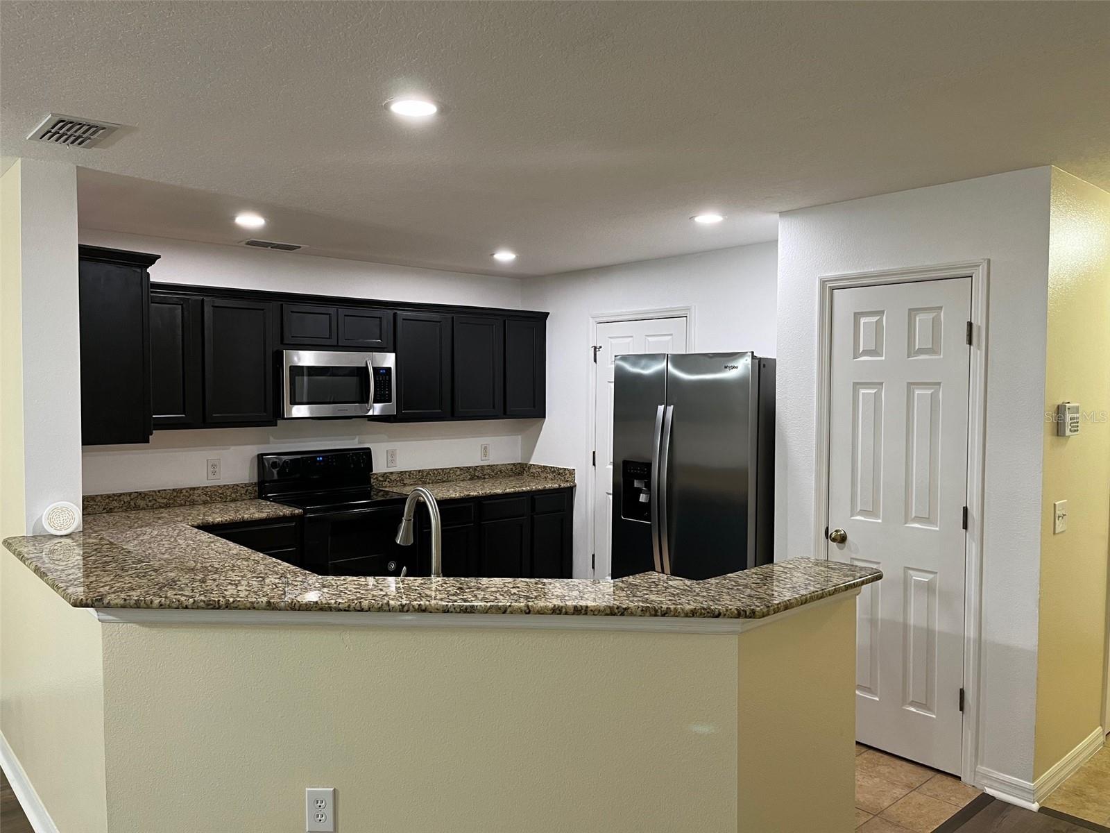 Image 4 of 21 For 2557 Aventurine Street