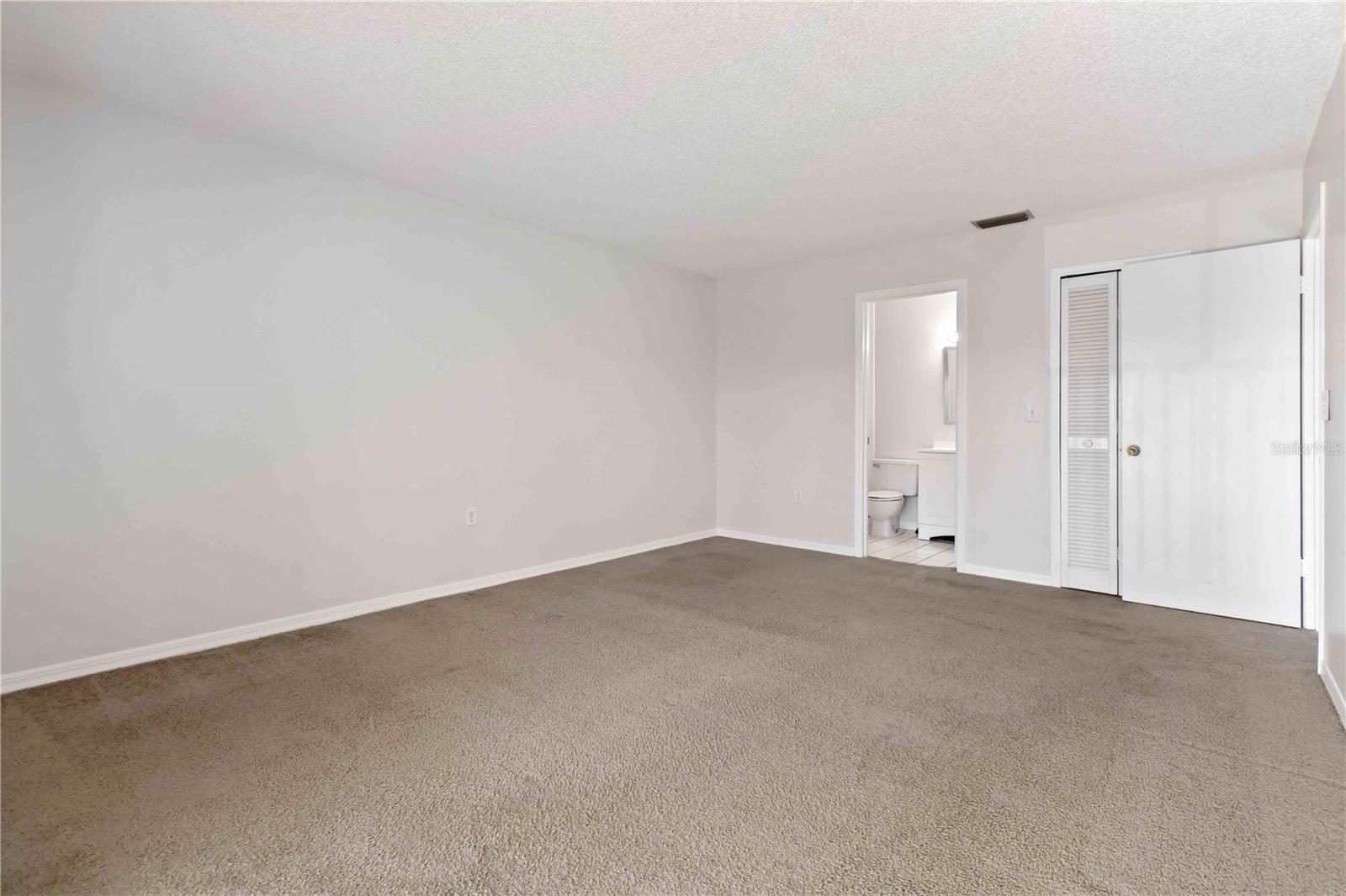 Image 19 of 42 For 5807 Atlantic Avenue 421