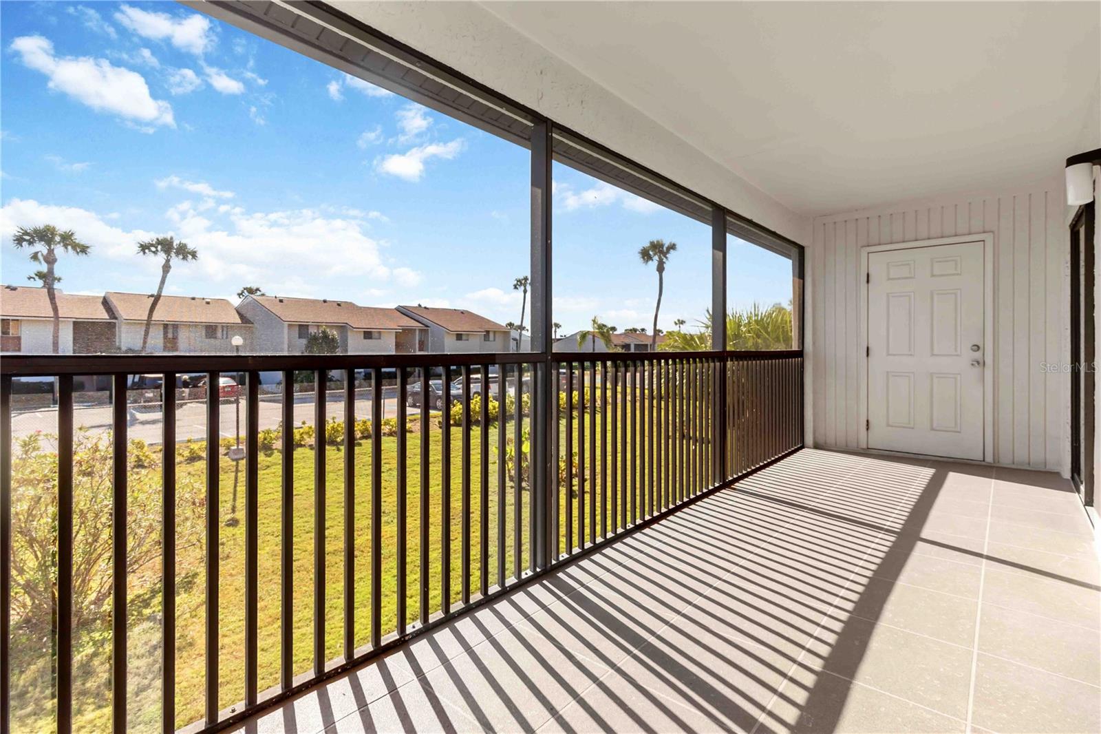 Image 22 of 42 For 5807 Atlantic Avenue 421