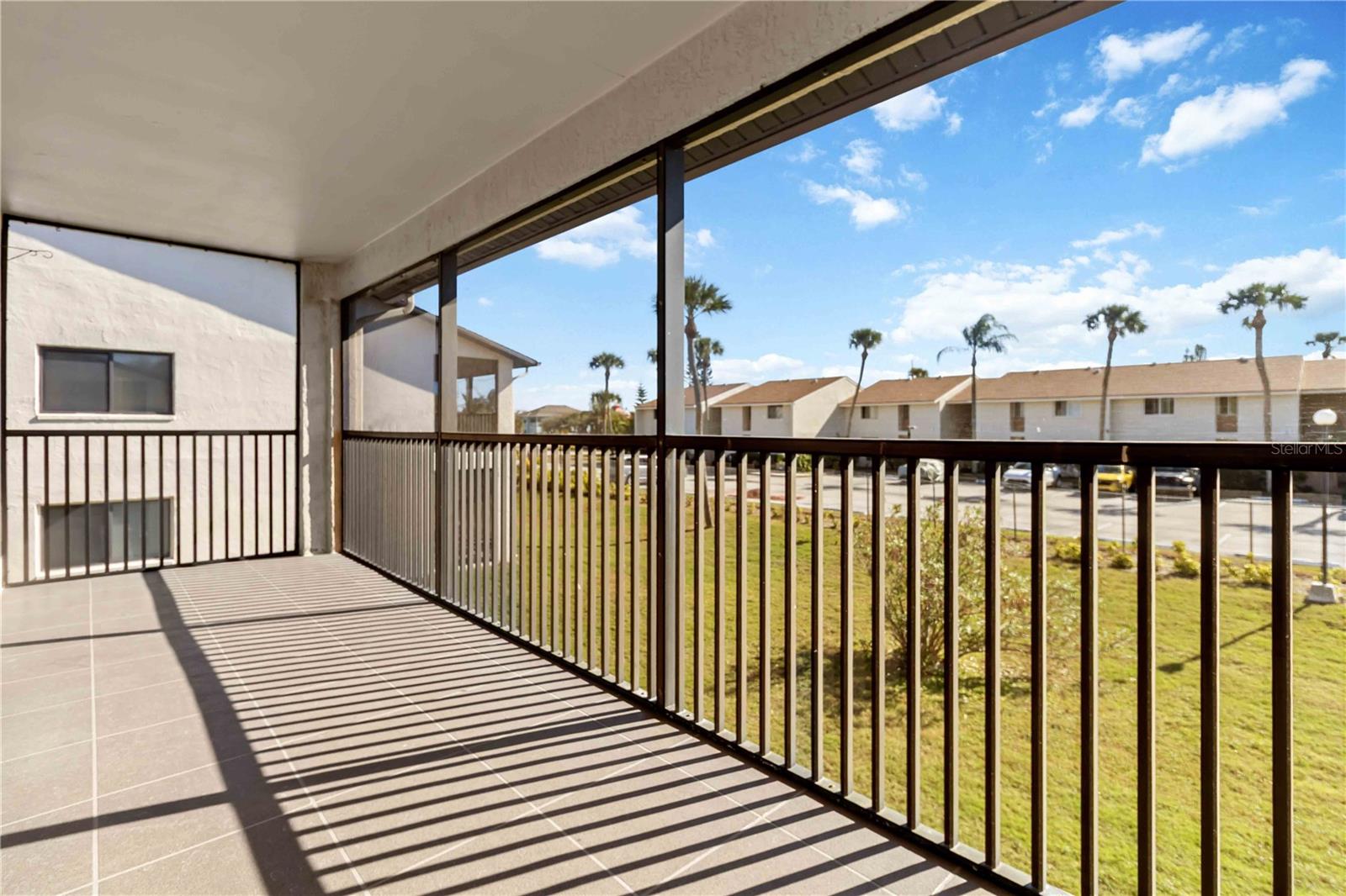 Image 23 of 42 For 5807 Atlantic Avenue 421