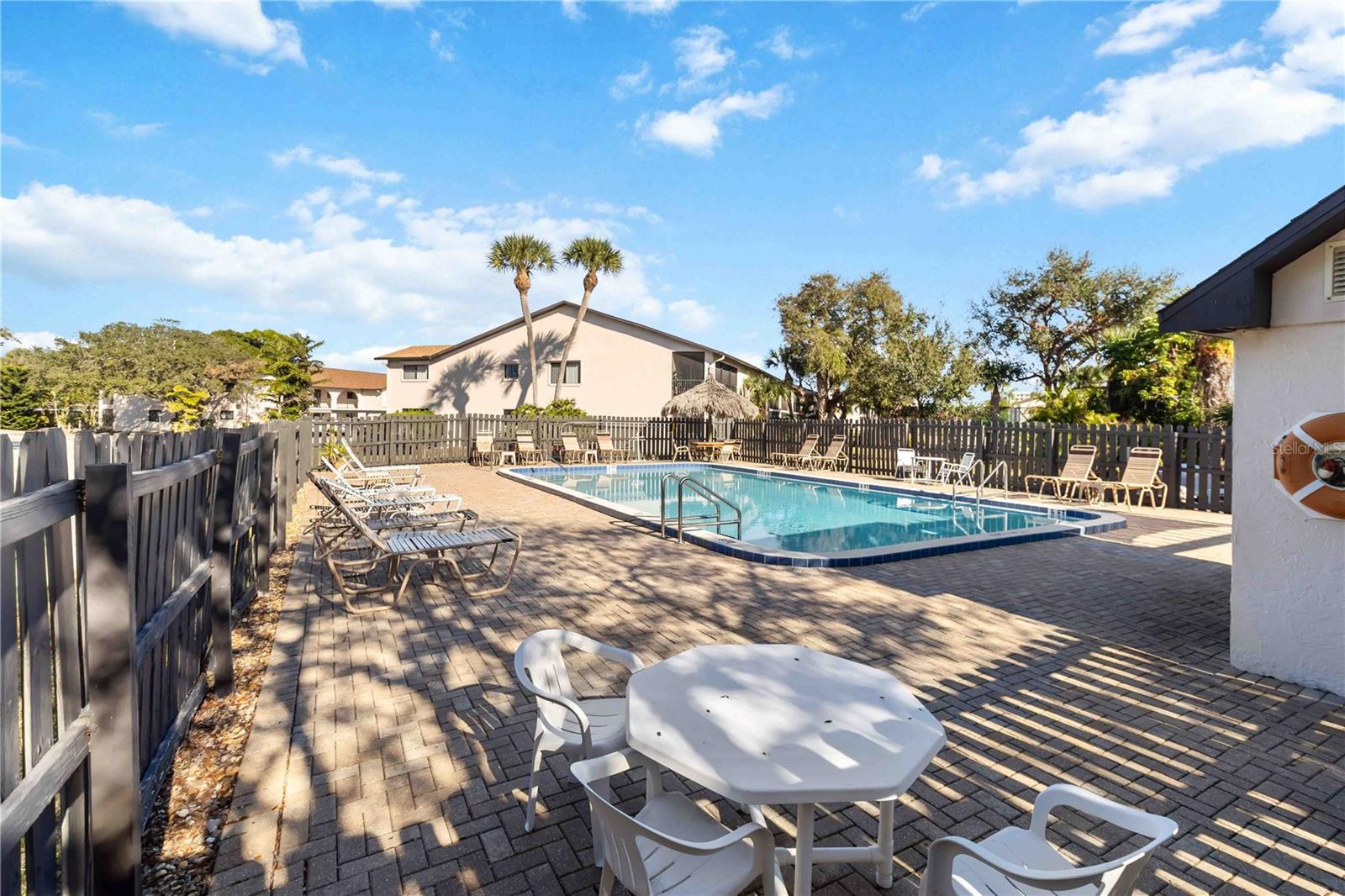 Image 25 of 42 For 5807 Atlantic Avenue 421