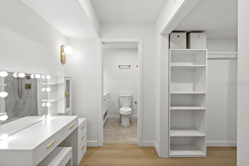 Image 12 of 45 For 1055 Kensington Park Drive 205