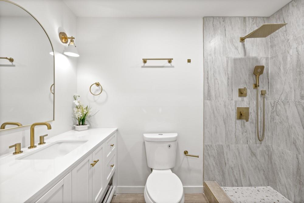 Image 14 of 45 For 1055 Kensington Park Drive 205