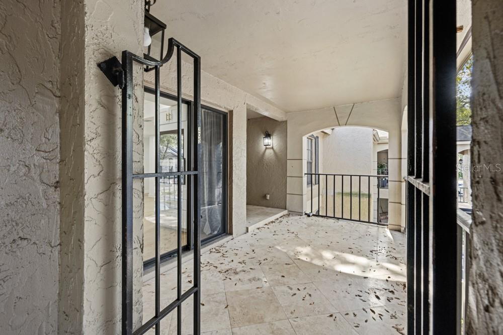 Image 27 of 45 For 1055 Kensington Park Drive 205