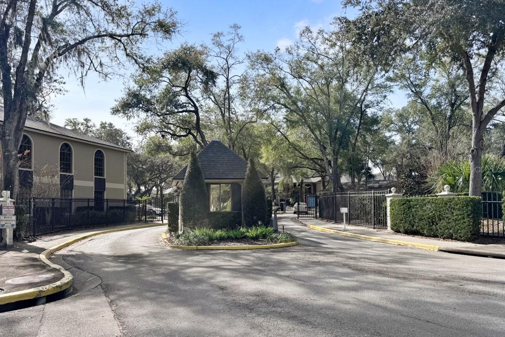 Image 40 of 45 For 1055 Kensington Park Drive 205