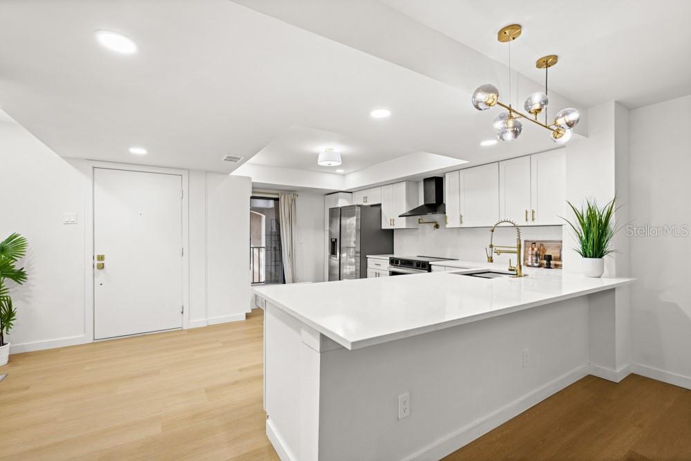 Image 6 of 45 For 1055 Kensington Park Drive 205