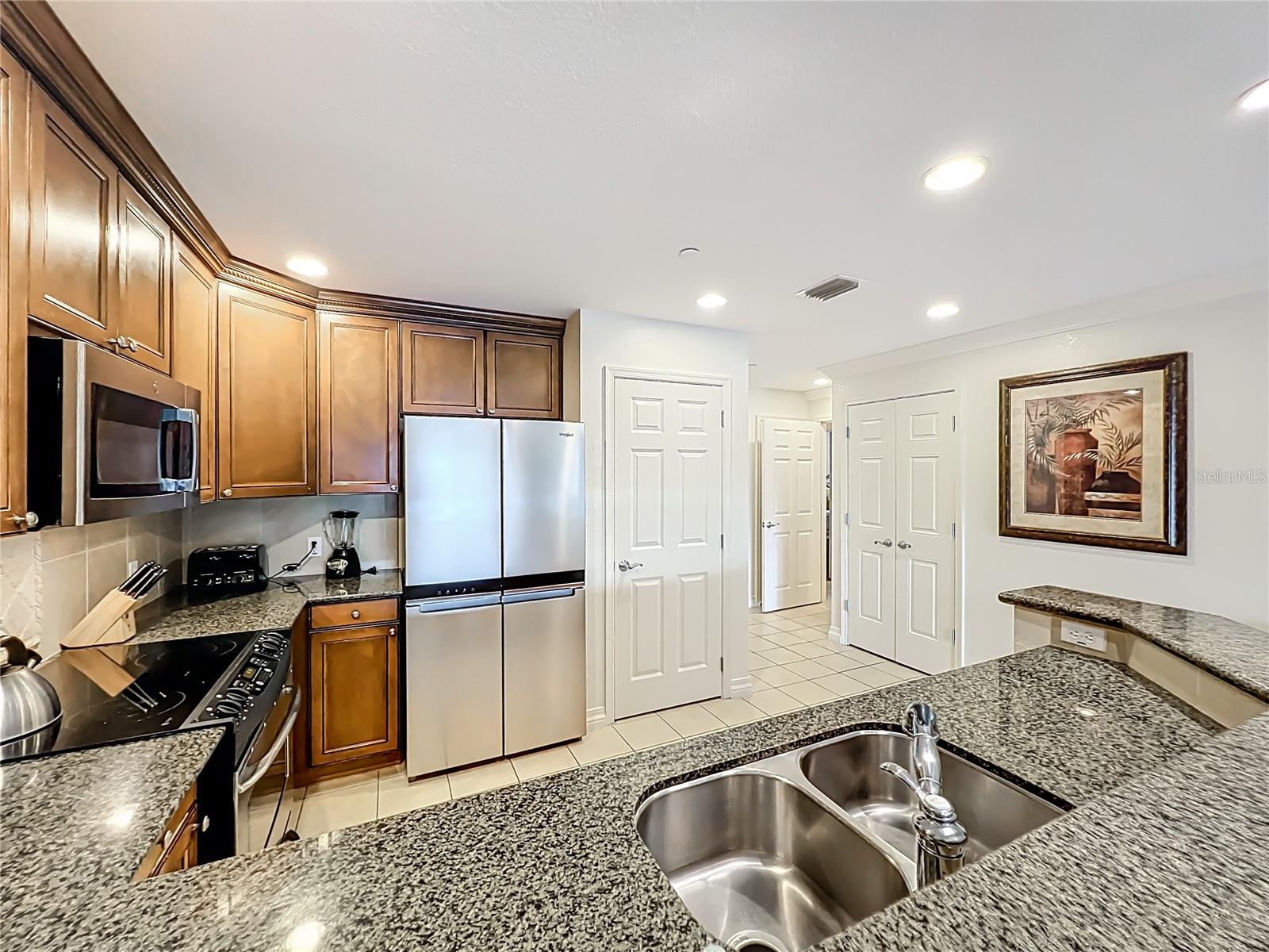 Image 10 of 65 For 7660 Whisper Way 402