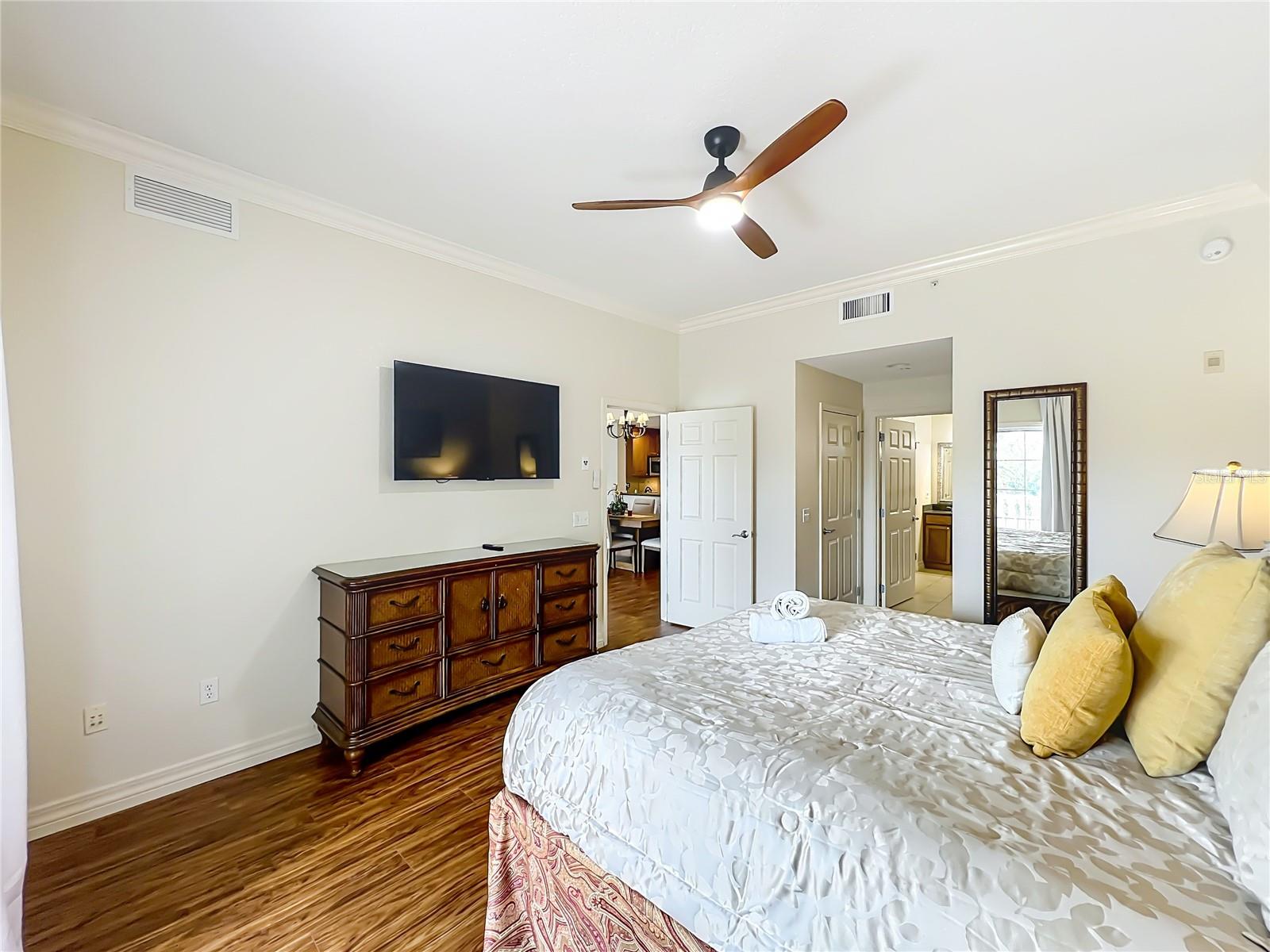 Image 34 of 65 For 7660 Whisper Way 402