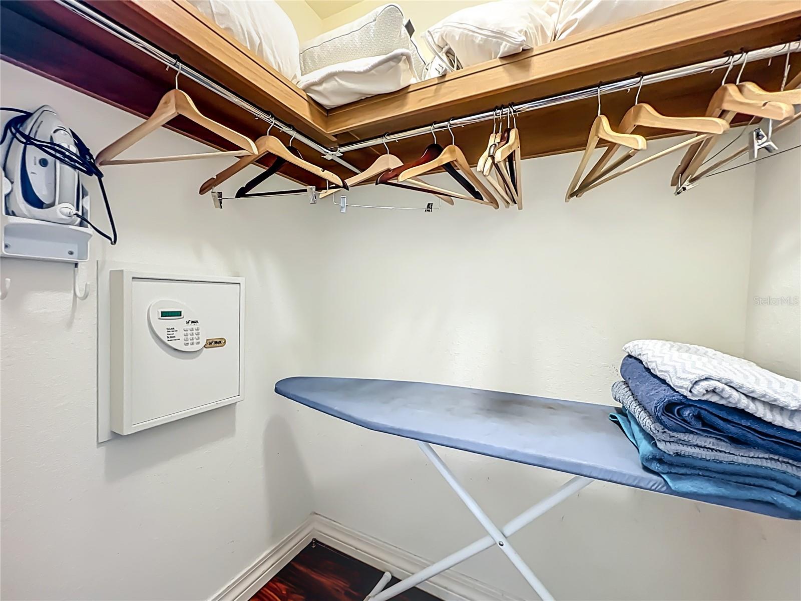 Image 36 of 65 For 7660 Whisper Way 402