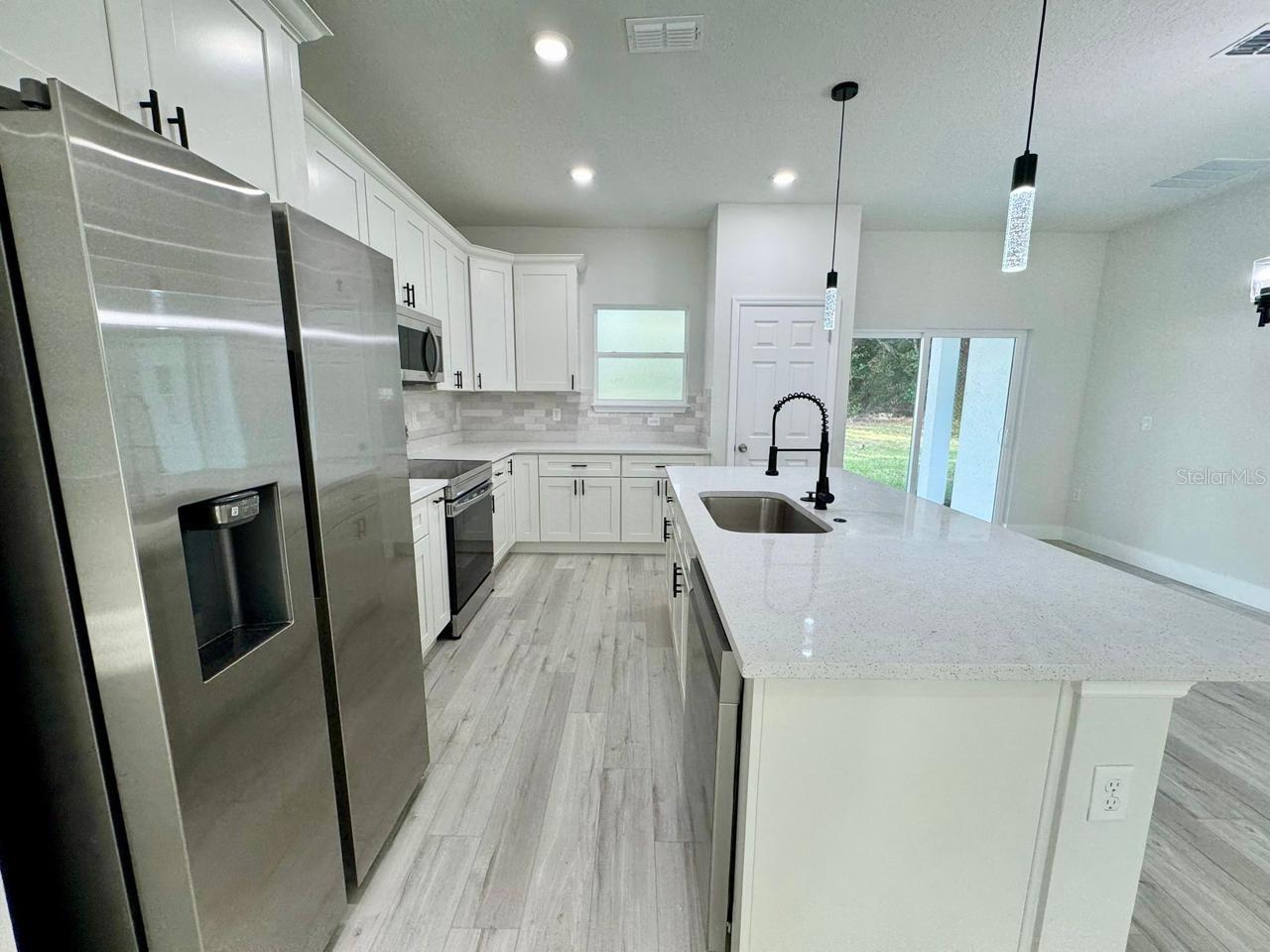 Image 15 of 25 For 7658 Voyager Drive