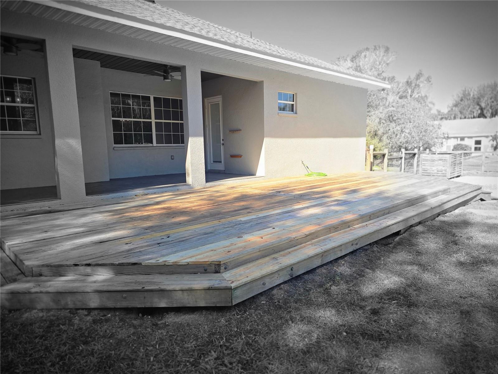 Image 20 of 31 For 27410 Yalaha Cut Off Road