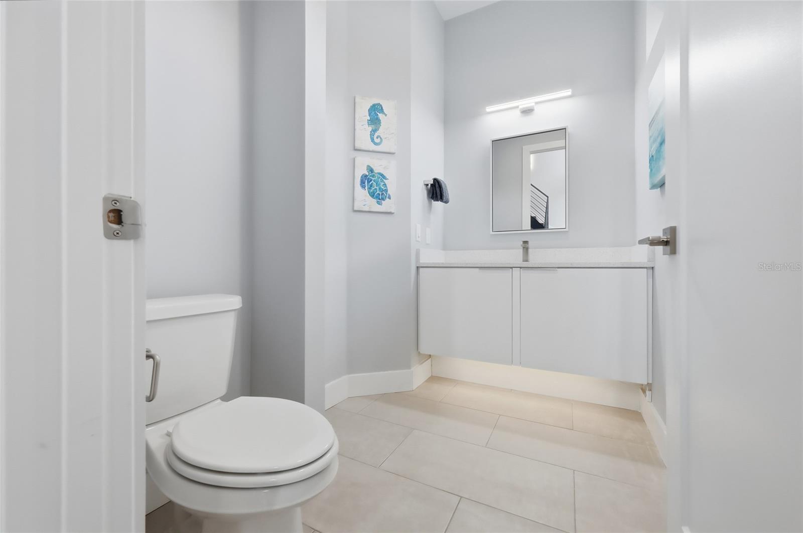 Image 24 of 41 For 952 La Salle Avenue