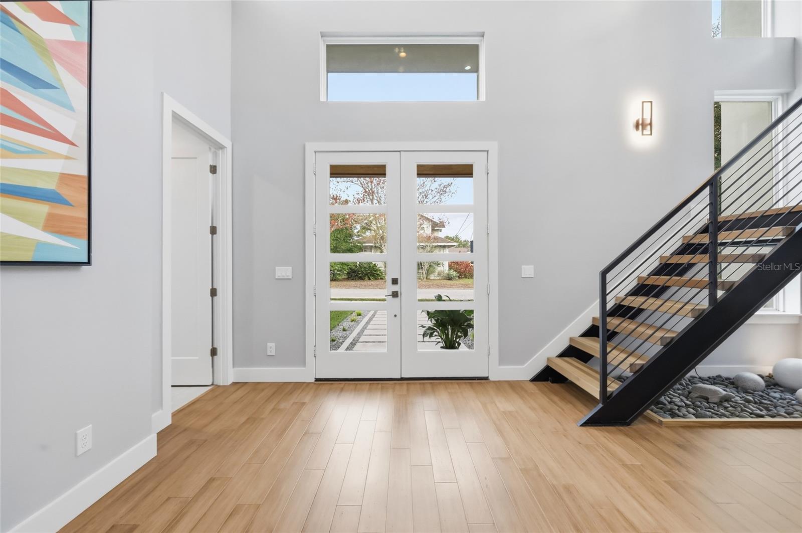 Image 3 of 41 For 952 La Salle Avenue