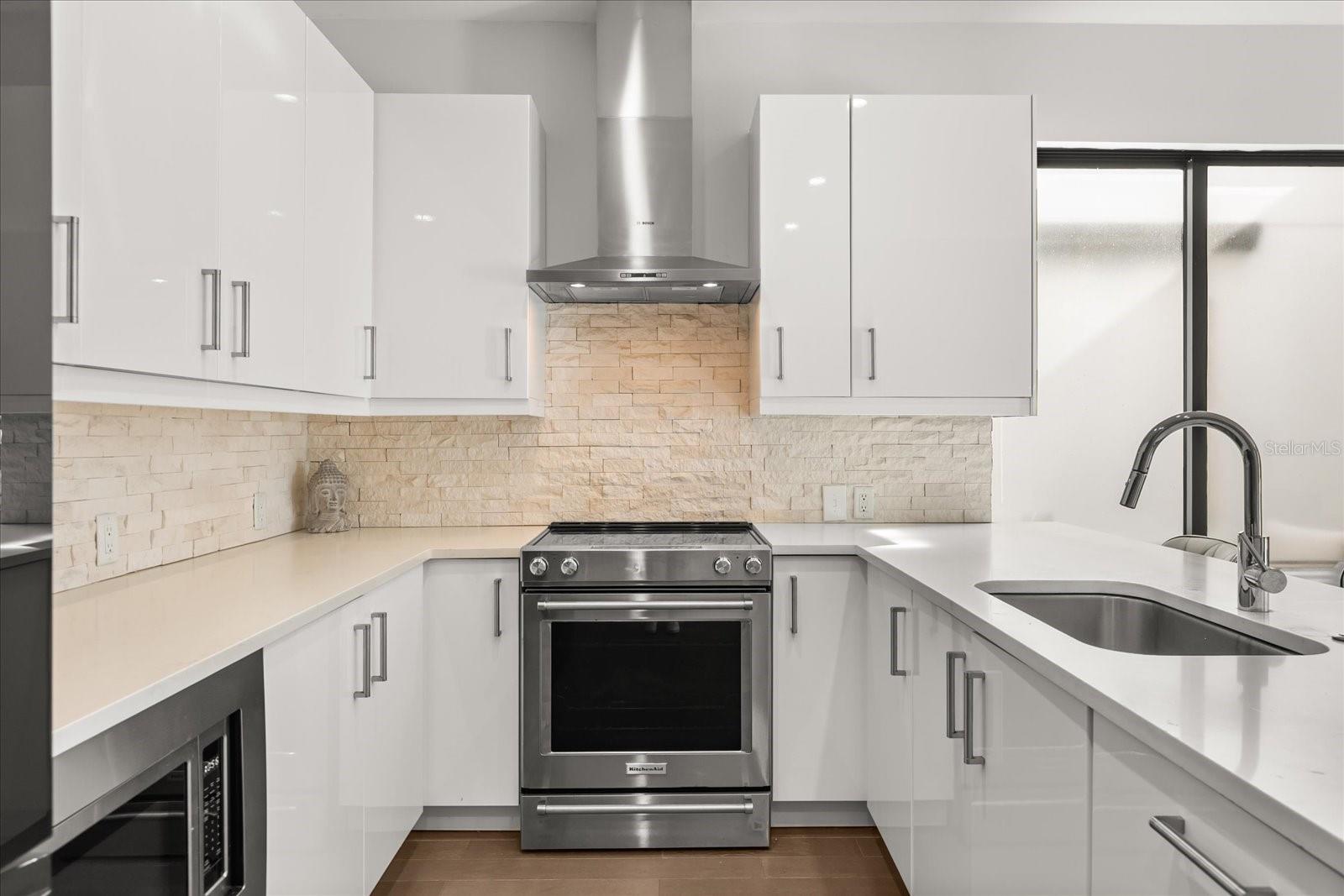 Image 10 of 43 For 1049 Kentucky Avenue