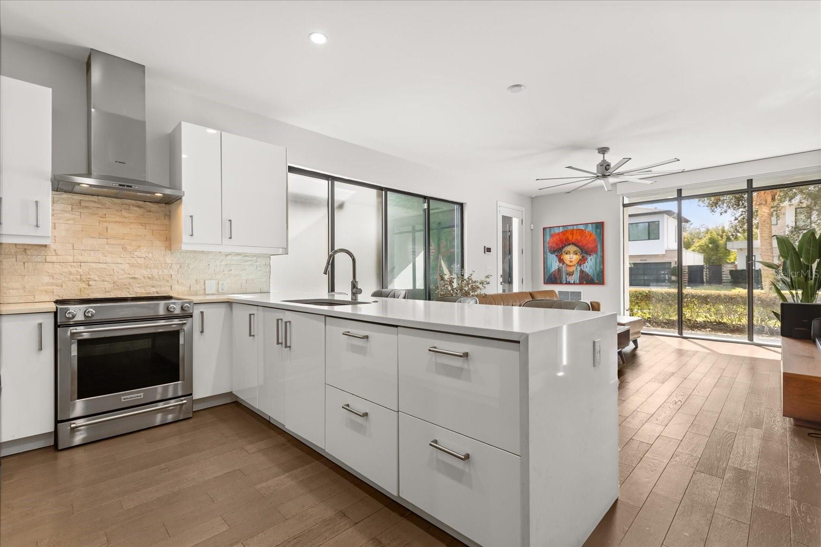 Image 12 of 43 For 1049 Kentucky Avenue