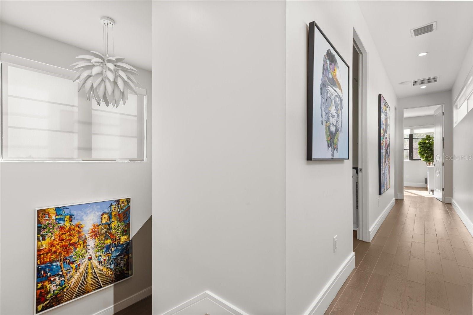 Image 16 of 43 For 1049 Kentucky Avenue