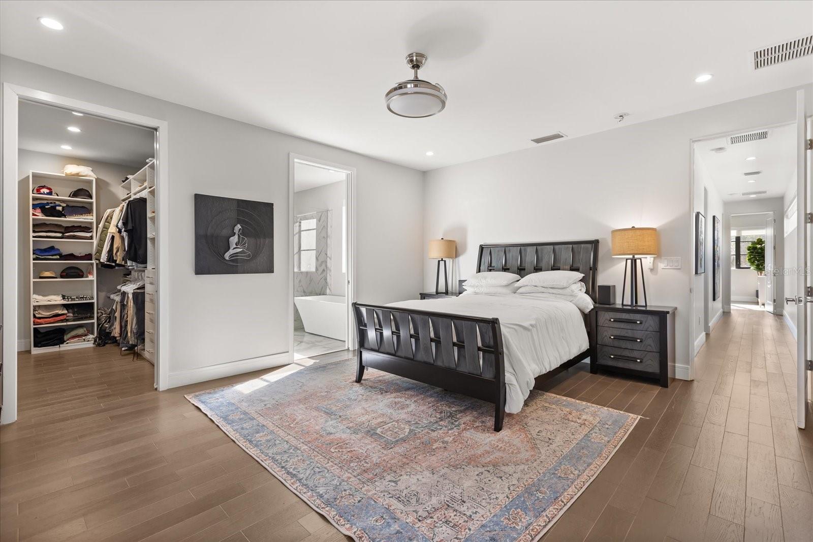 Image 17 of 43 For 1049 Kentucky Avenue