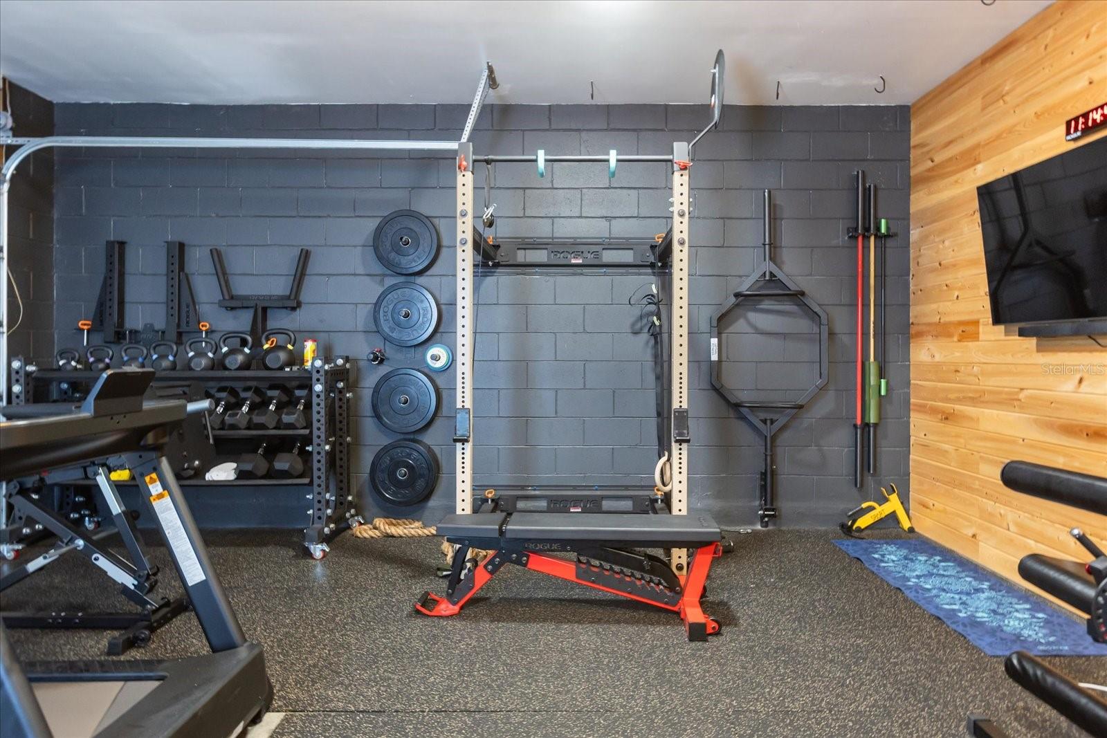 Image 39 of 43 For 1049 Kentucky Avenue