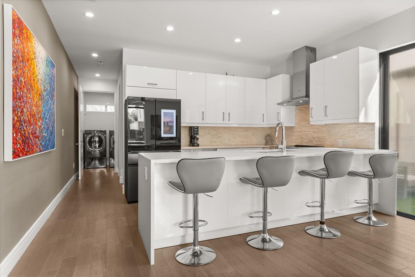 Image 9 of 43 For 1049 Kentucky Avenue