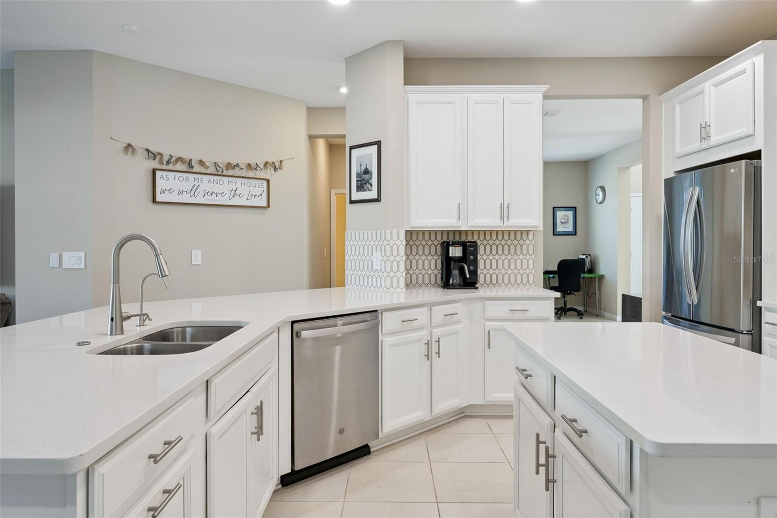 Image 10 of 46 For 3040 High Pointe Street