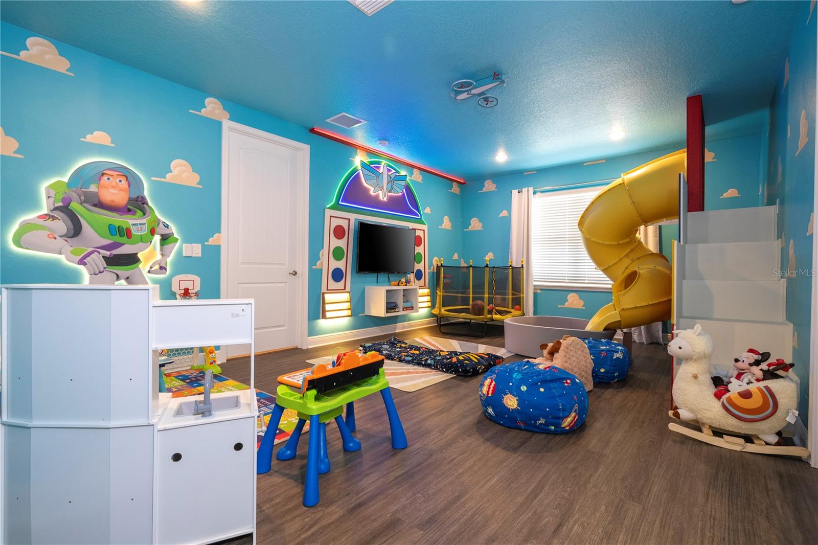 Image 54 of 100 For 7774 Westland Drive