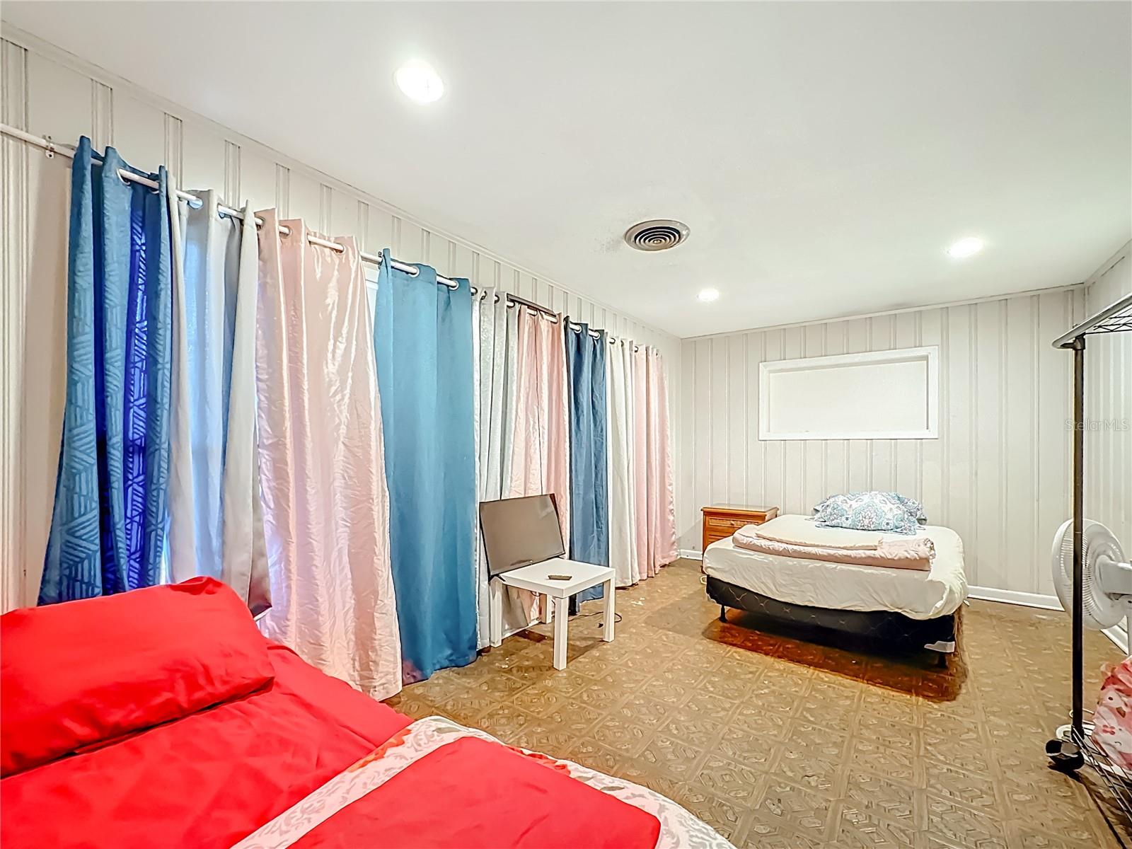 Image 16 of 63 For 4200 Anderson Road