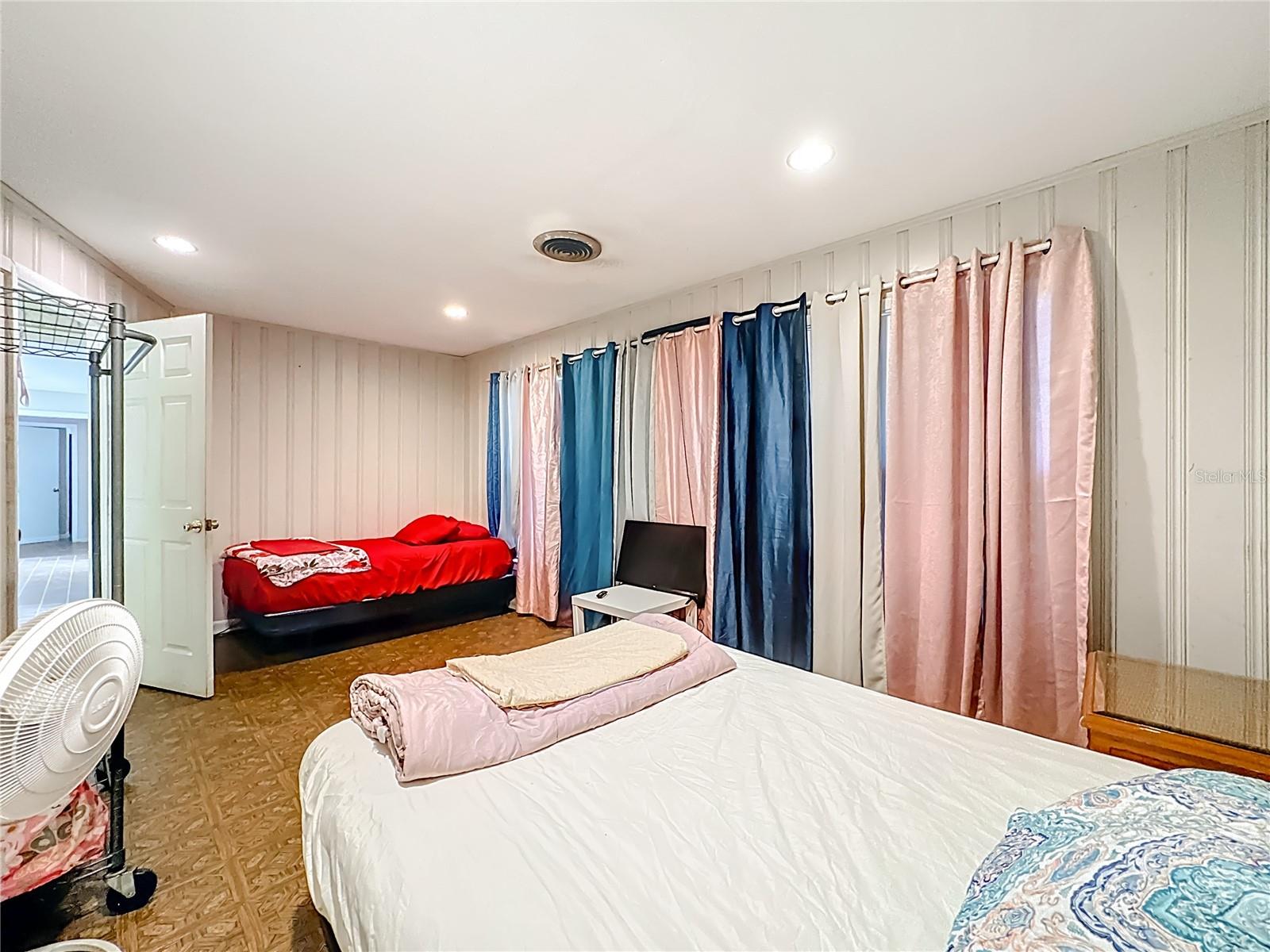 Image 17 of 63 For 4200 Anderson Road