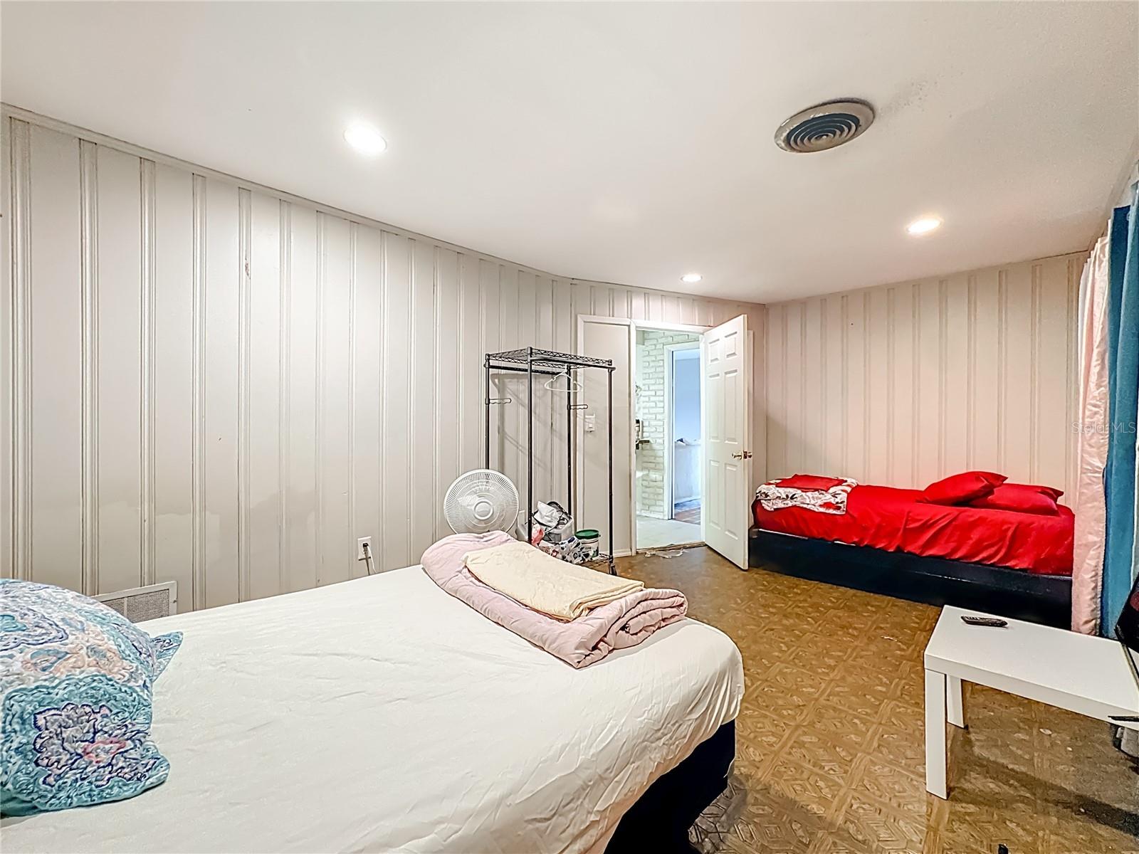 Image 21 of 63 For 4200 Anderson Road