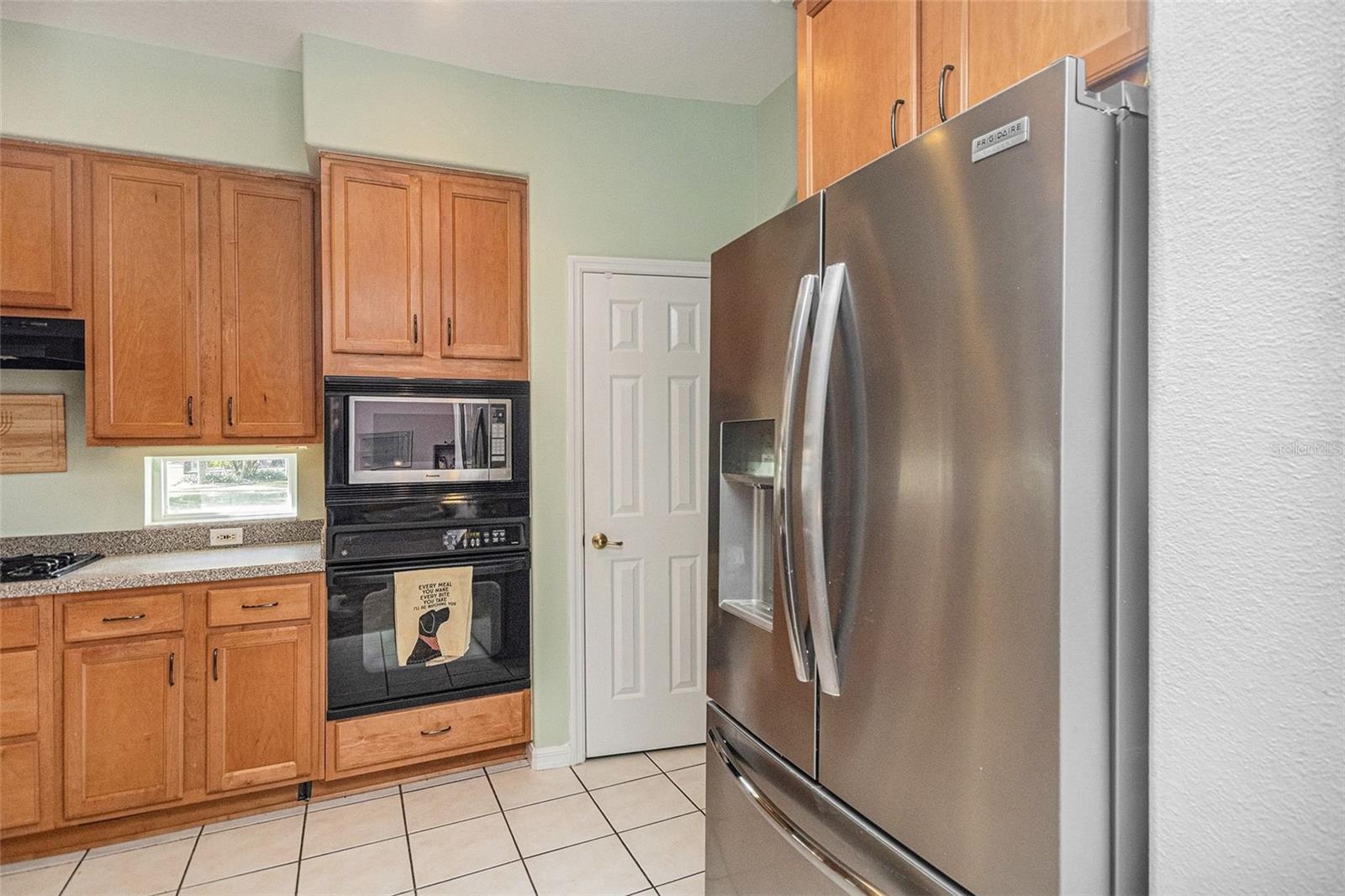 Image 11 of 30 For 2852 Cape Horn Court