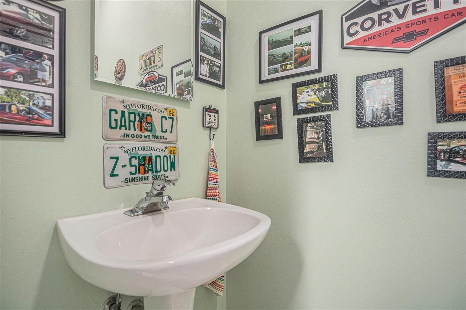 Image 23 of 30 For 2852 Cape Horn Court