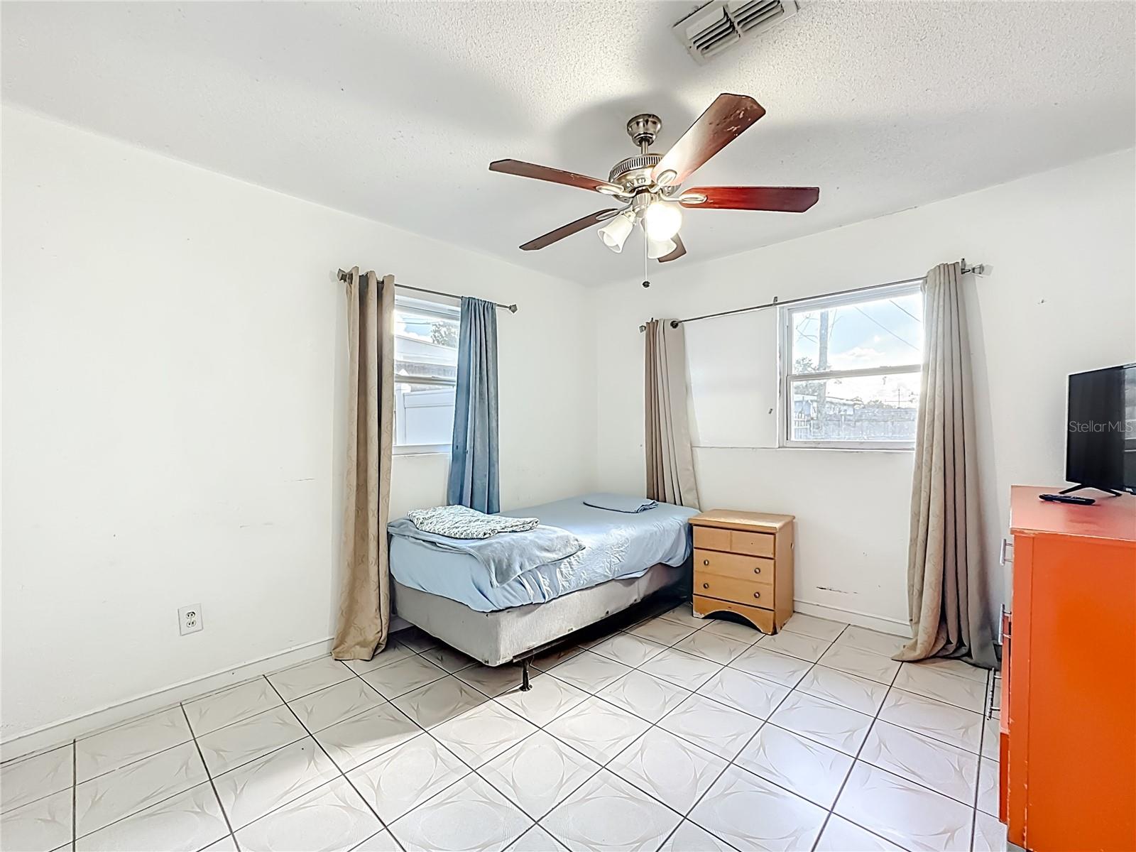 Image 16 of 44 For 4314 Derbyshire Lane