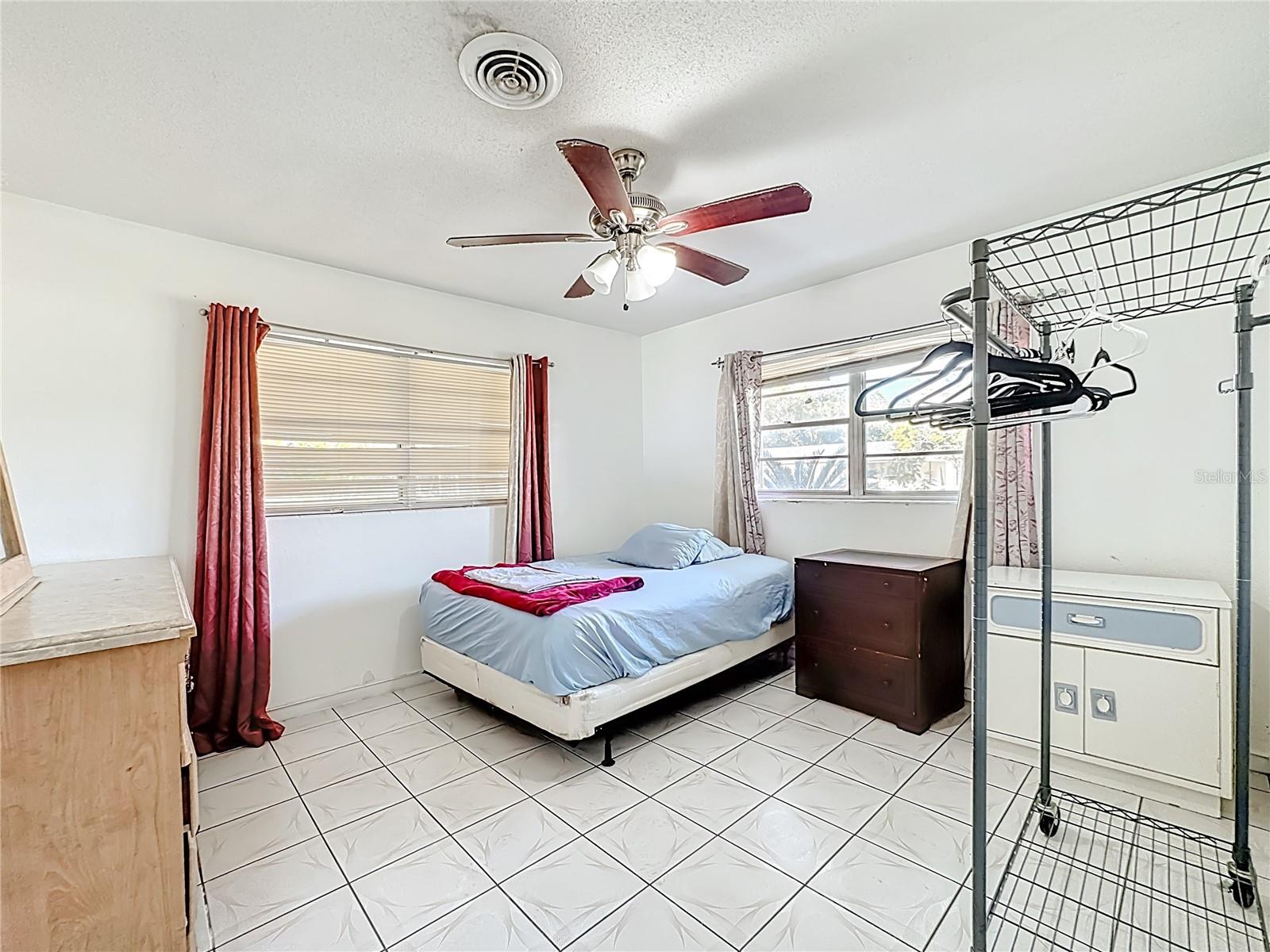 Image 27 of 44 For 4314 Derbyshire Lane