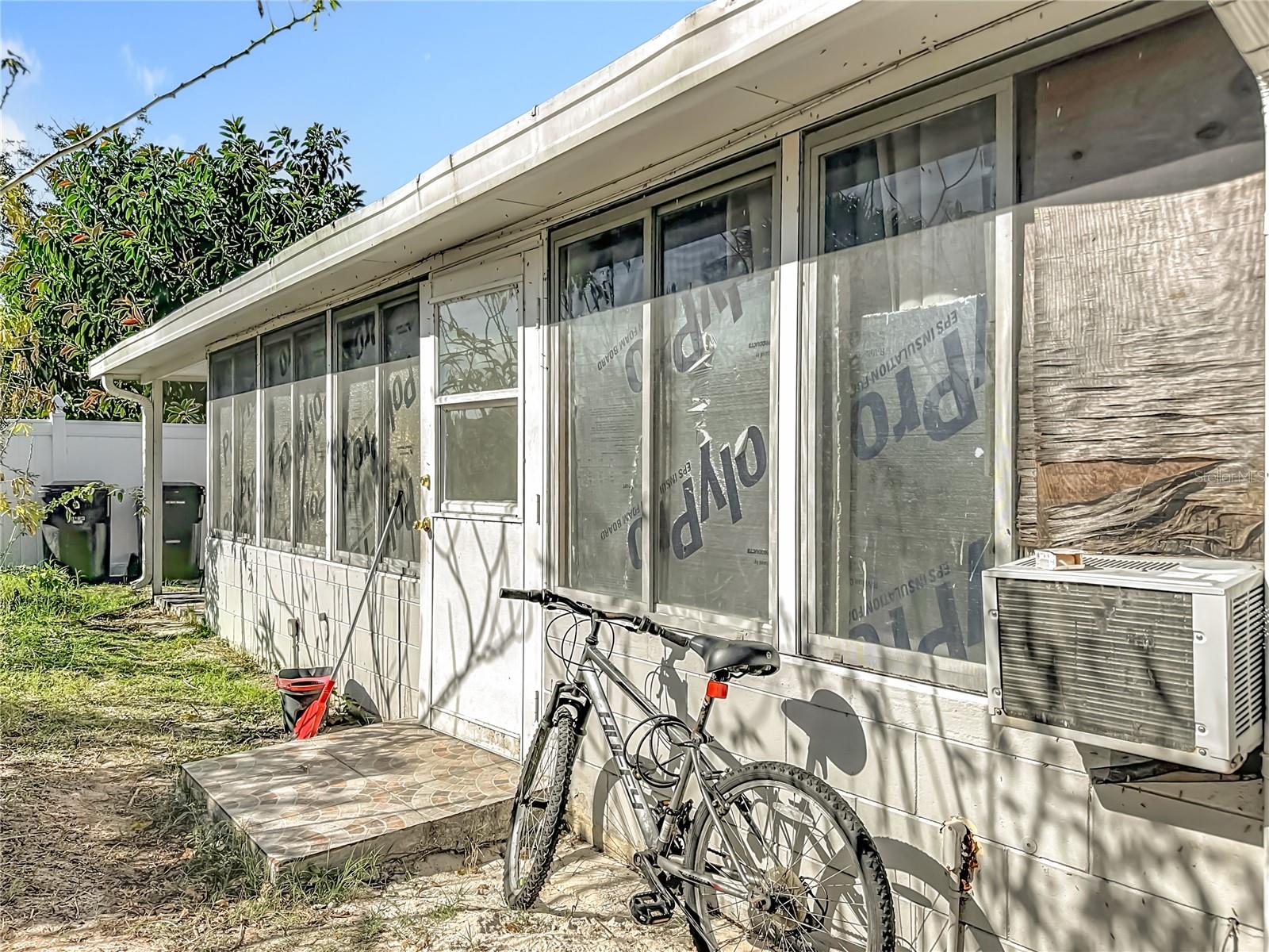 Image 32 of 44 For 4314 Derbyshire Lane