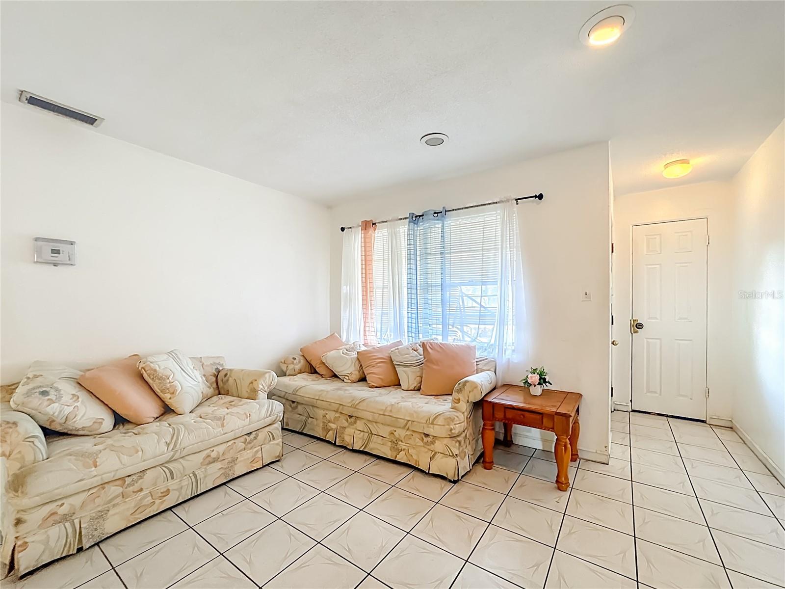 Image 5 of 44 For 4314 Derbyshire Lane