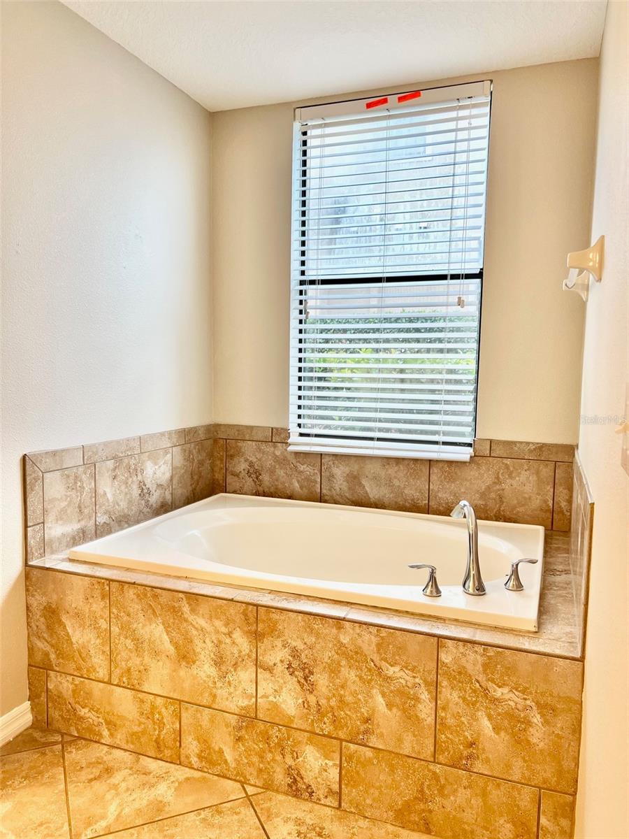 Image 23 of 49 For 8923 Azalea Sands Lane