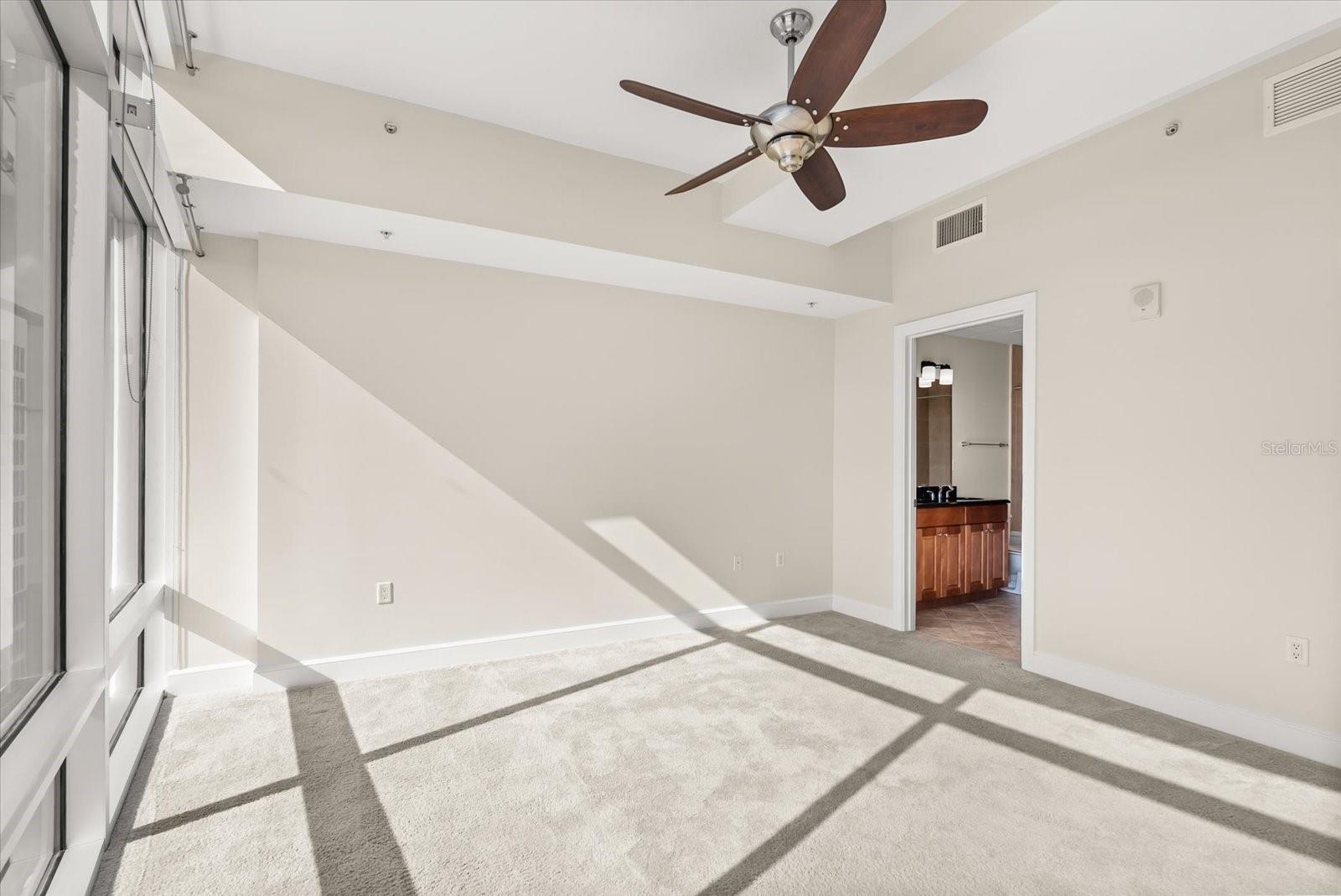 Image 12 of 40 For 101 Eola Drive 1010