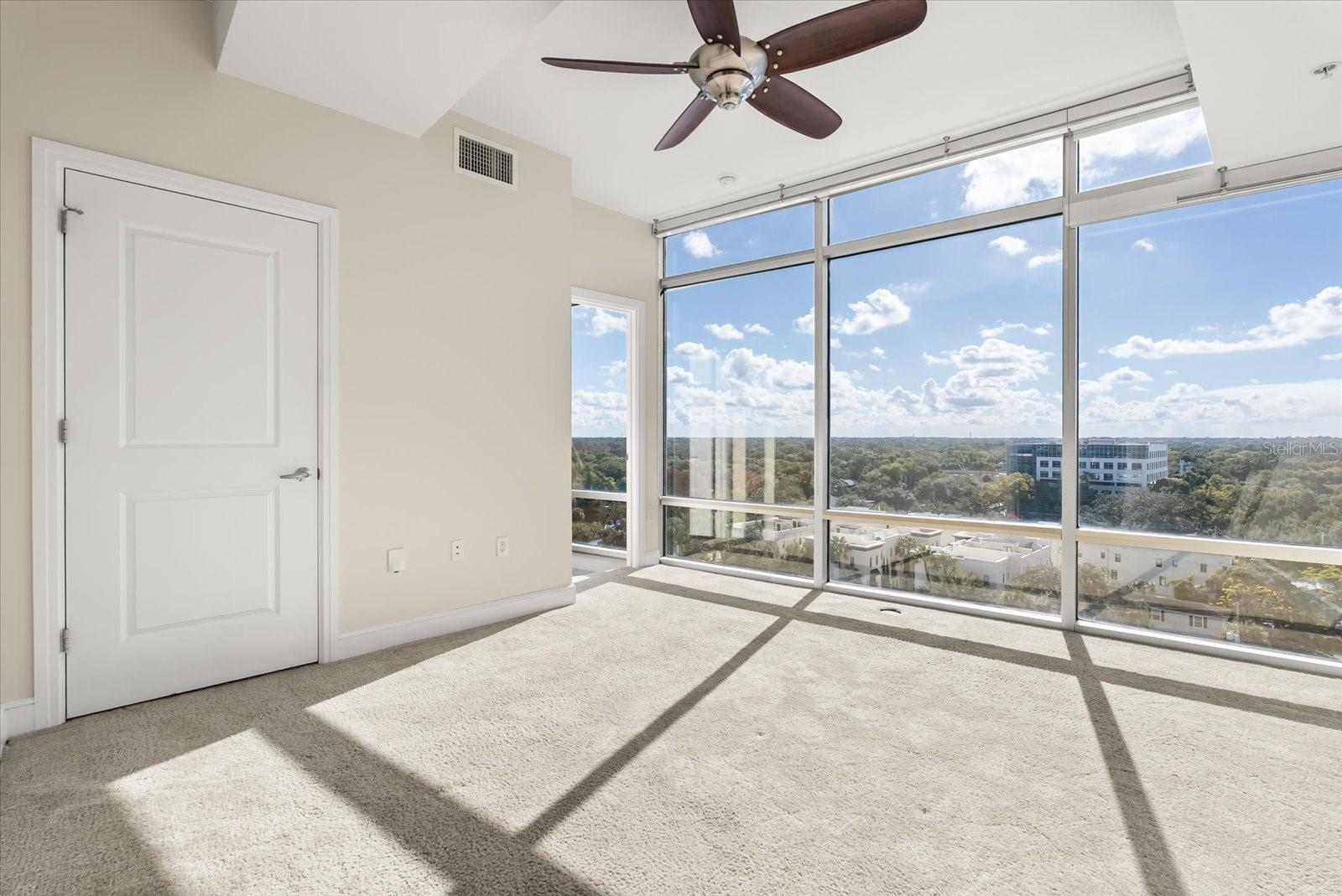 Image 13 of 40 For 101 Eola Drive 1010