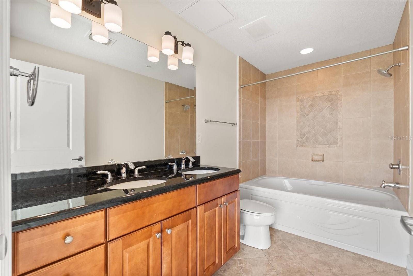 Image 15 of 40 For 101 Eola Drive 1010