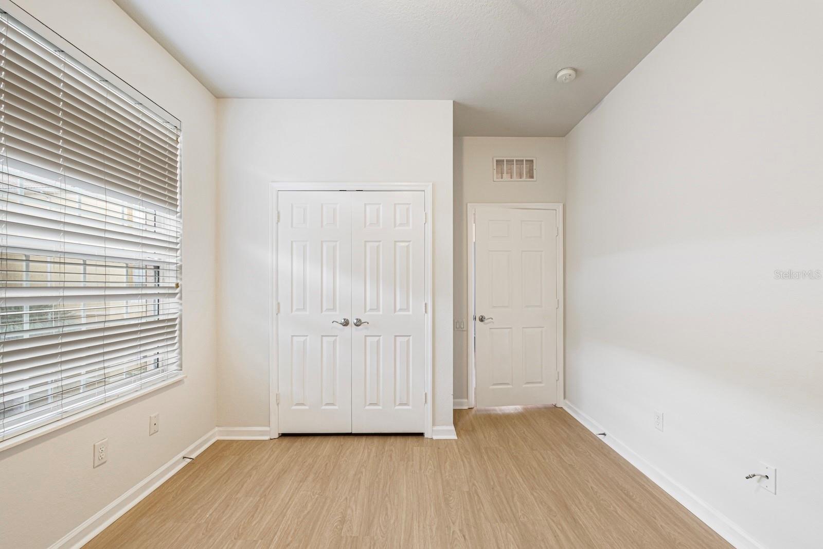 Image 12 of 16 For 3332 Robert Trent Jones Drive 30303