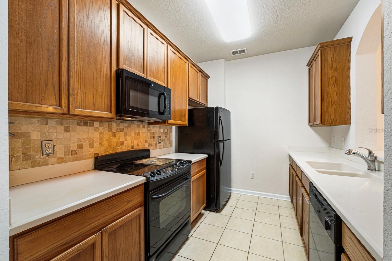 Image 4 of 16 For 3332 Robert Trent Jones Drive 30303