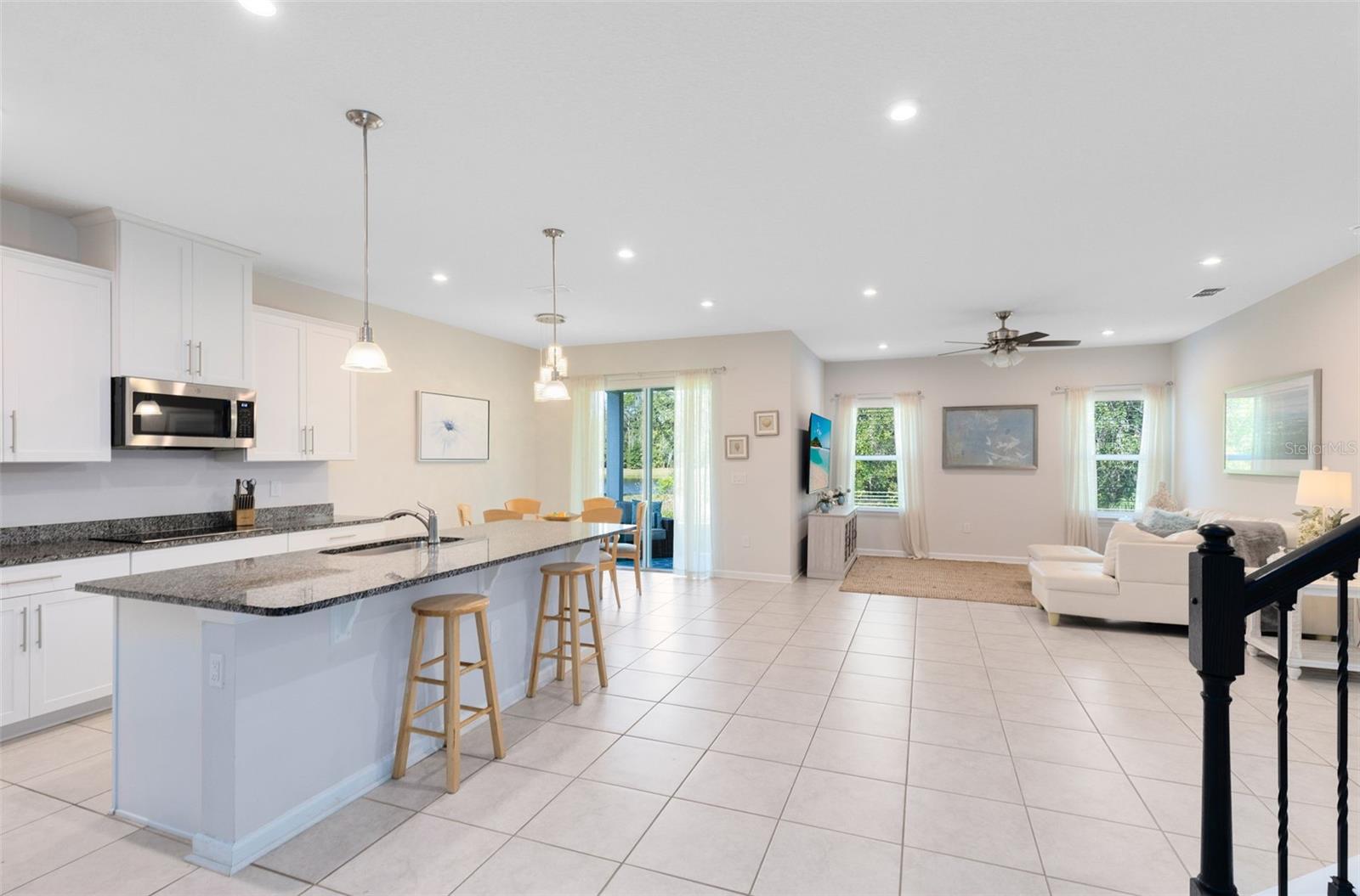 Image 11 of 28 For 373 Siesta Vista Court