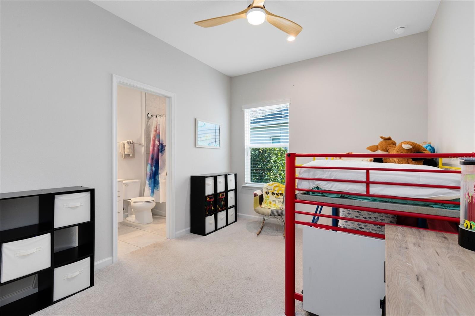 Image 16 of 28 For 373 Siesta Vista Court