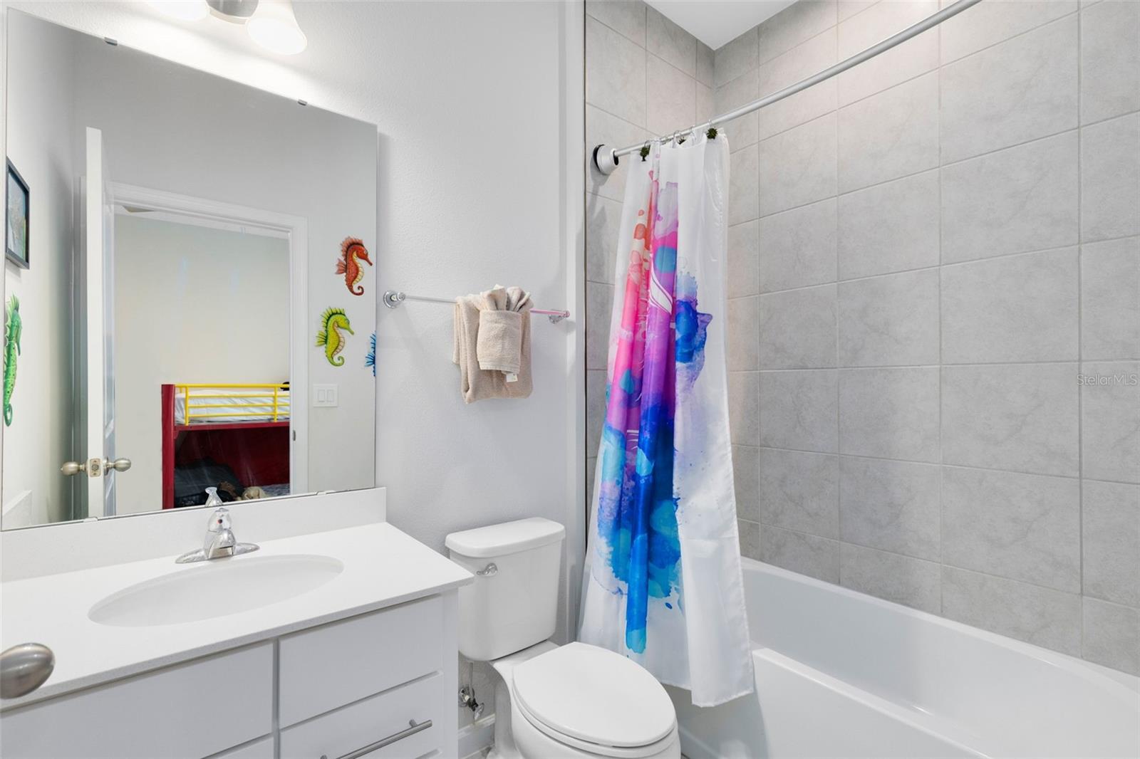 Image 17 of 28 For 373 Siesta Vista Court