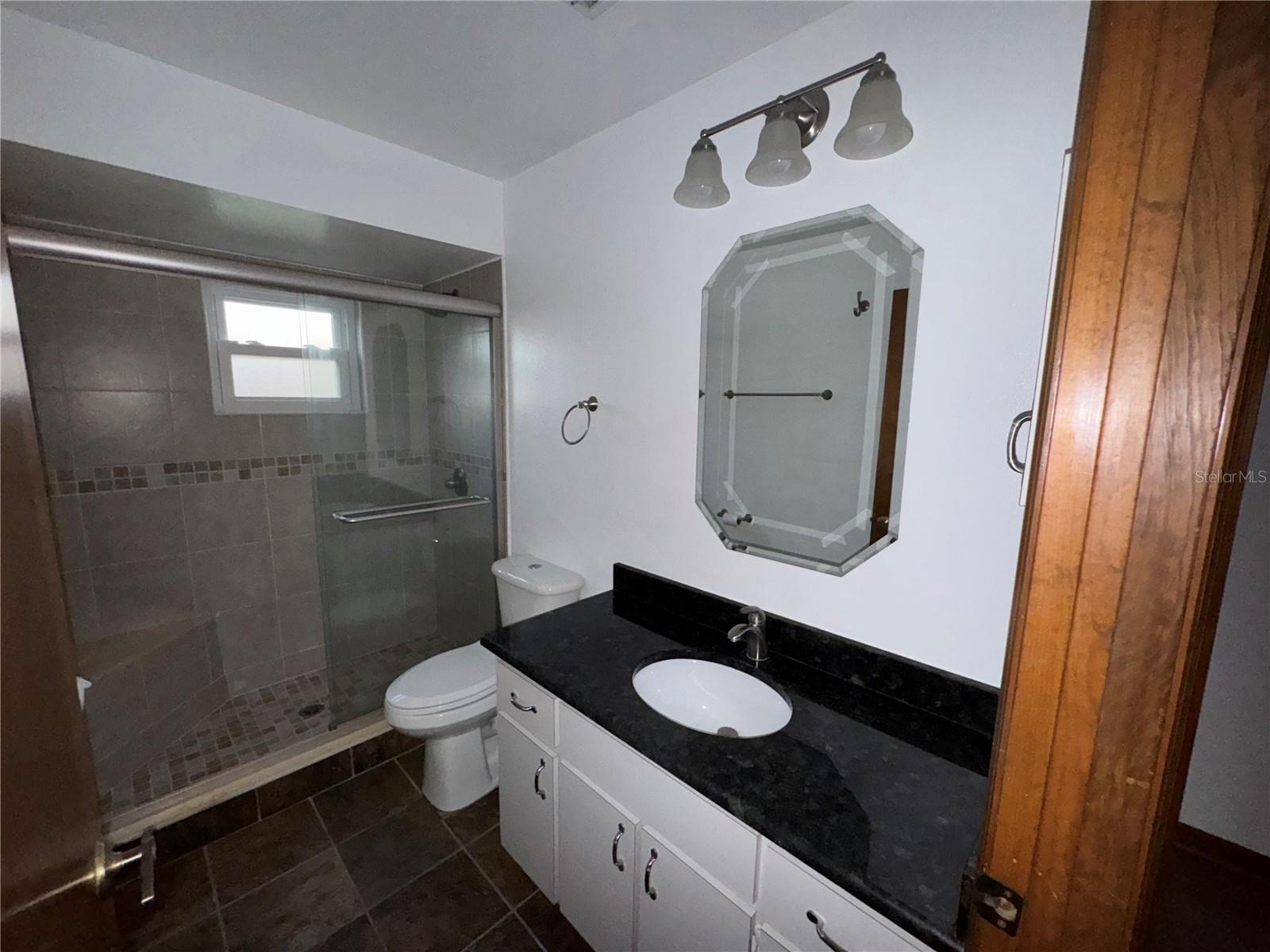 Image 15 of 37 For 1420 Flamingo Drive